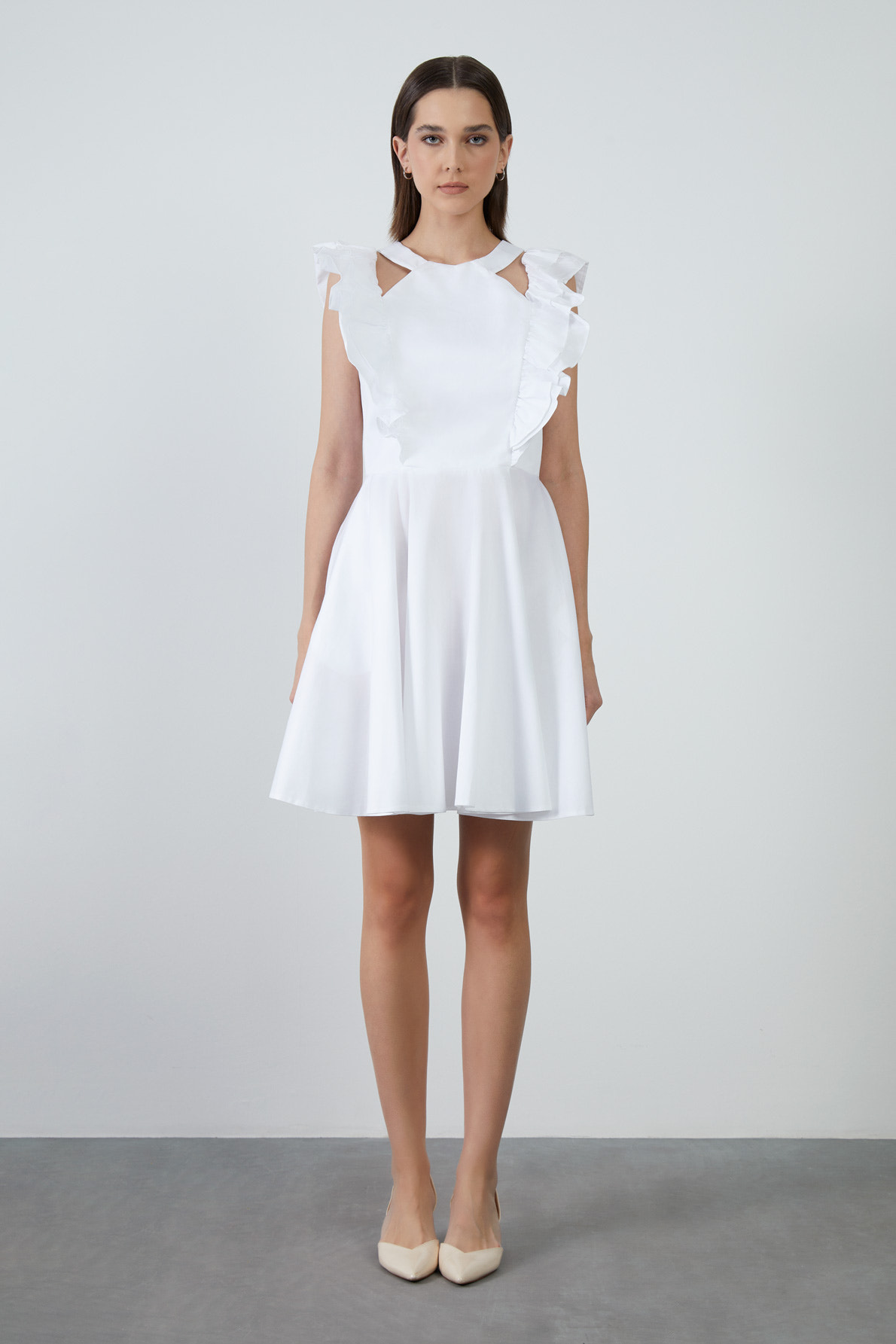 Volan Detaylı Mini Kloş Etekli Elbise