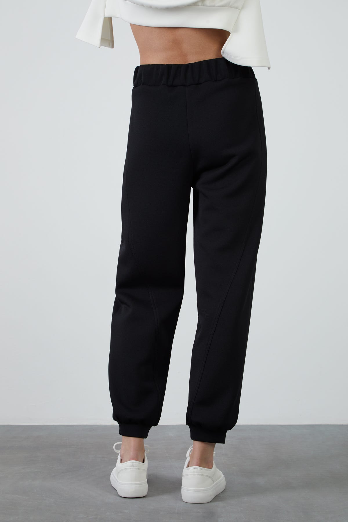 Kup Detaylı Jogger Eşofman