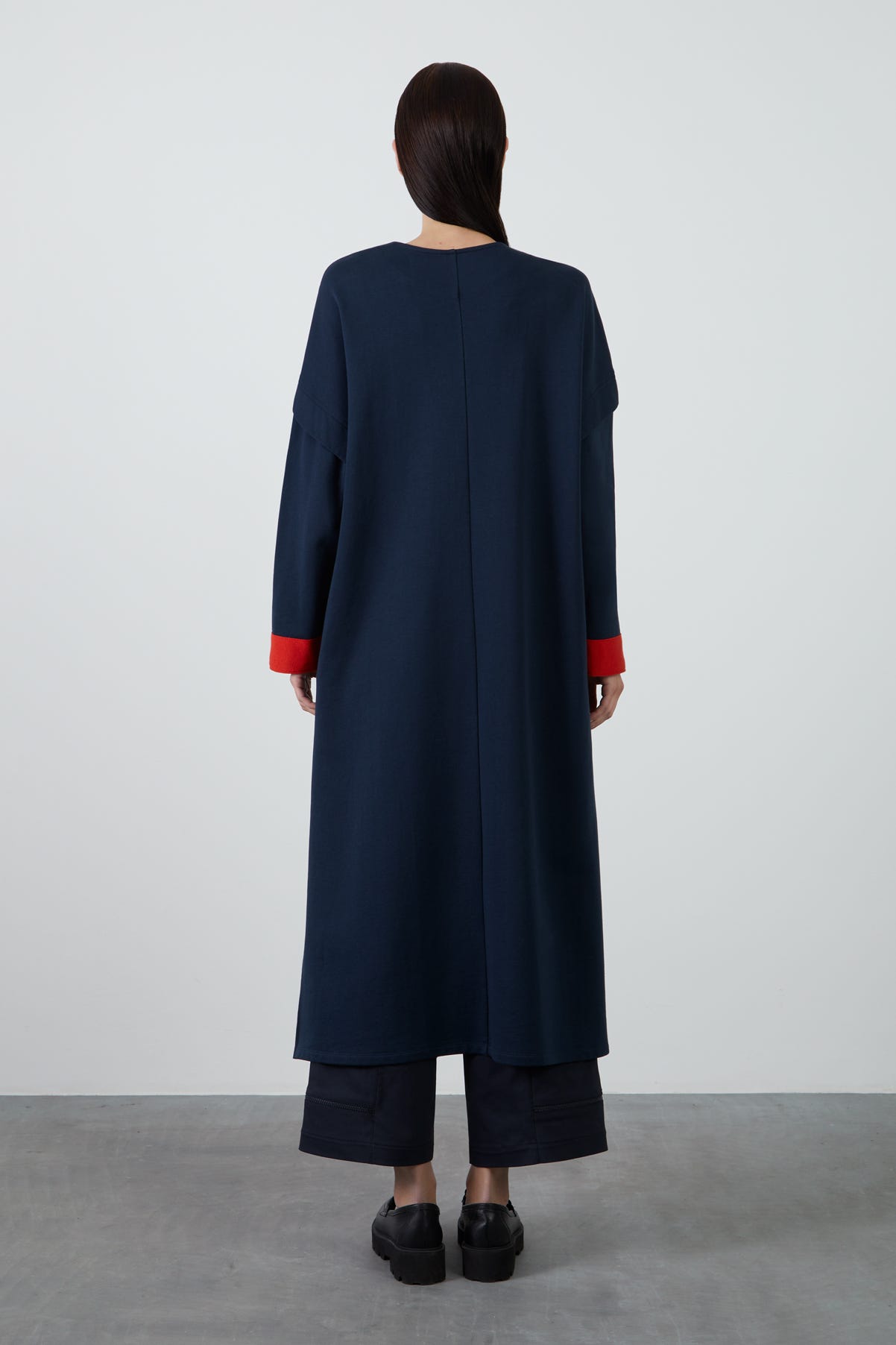 Kontrast Triko Detaylı Uzun Hırka