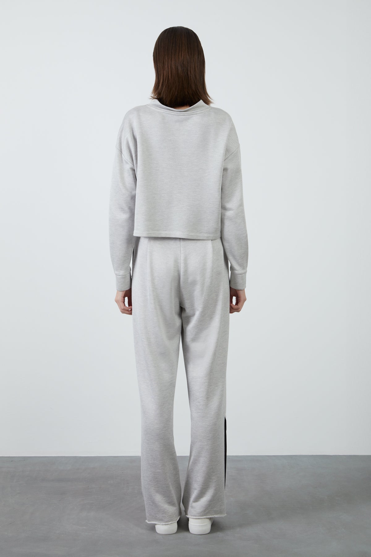 Baskılı Dik Yaka Sweatshirt