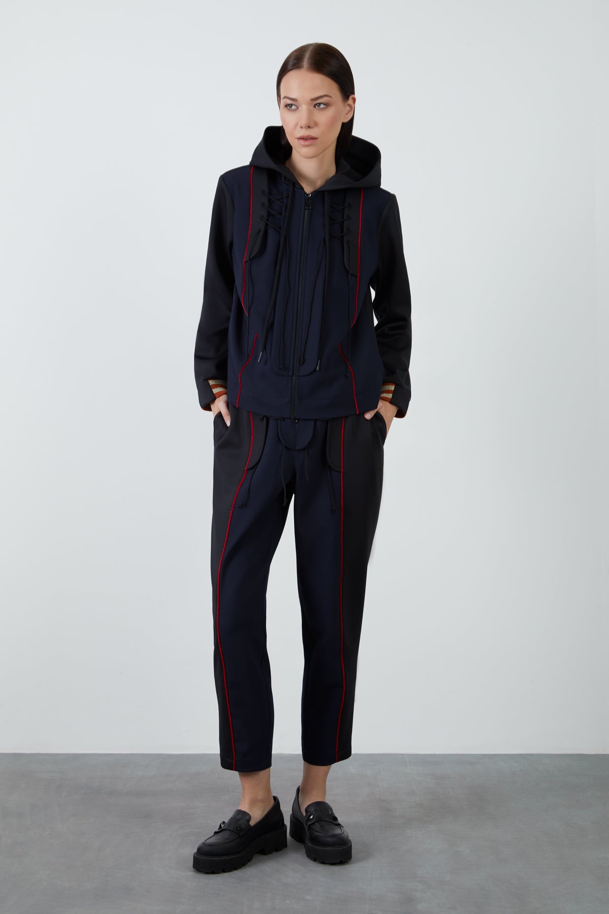 Kuşgözü Detaylı Fermuarlı Sweatshirt