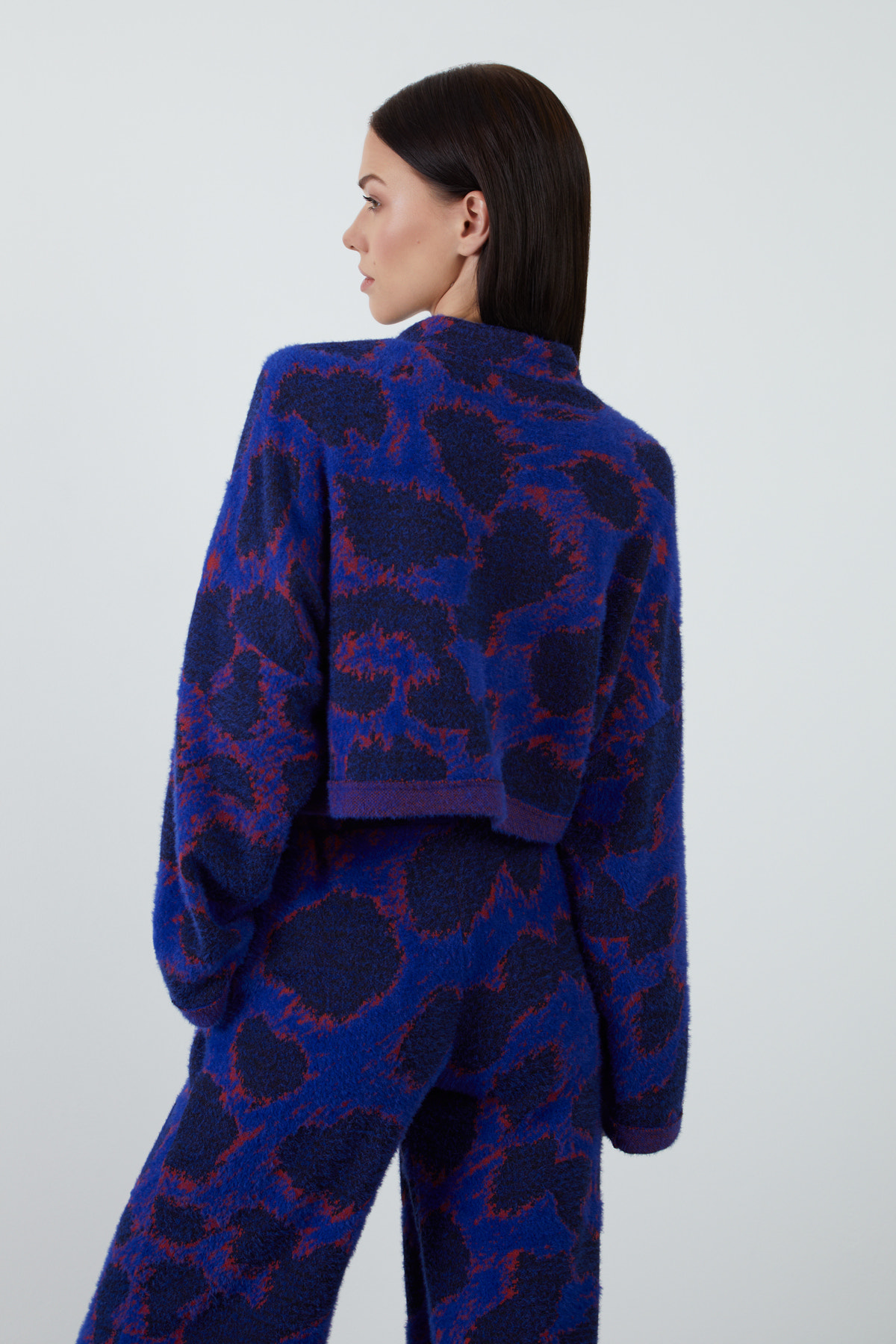 Kup Detaylı Jakarlı Bluz