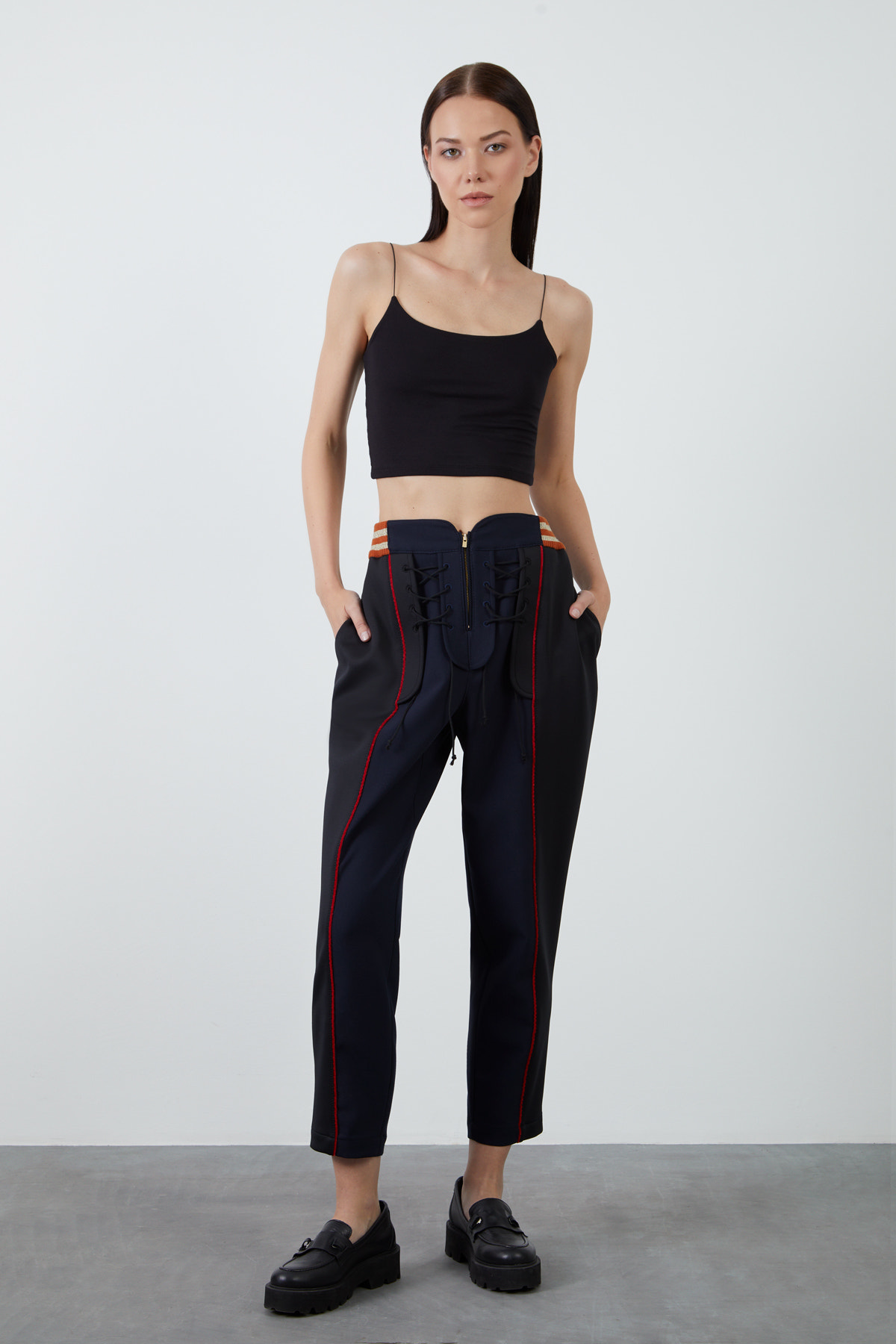 Kuşgözü Detaylı Pantolon