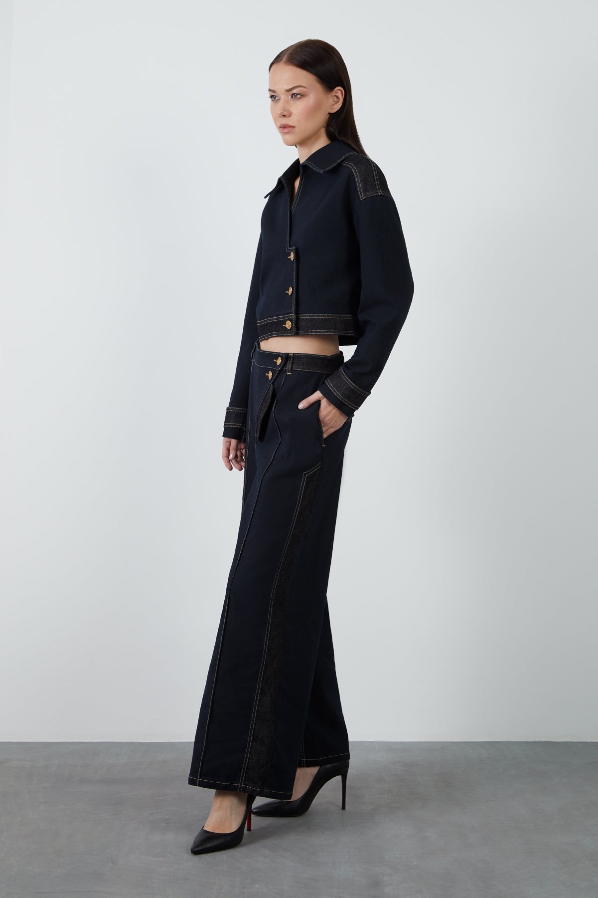 Garni Detaylı Crop Jean Ceket