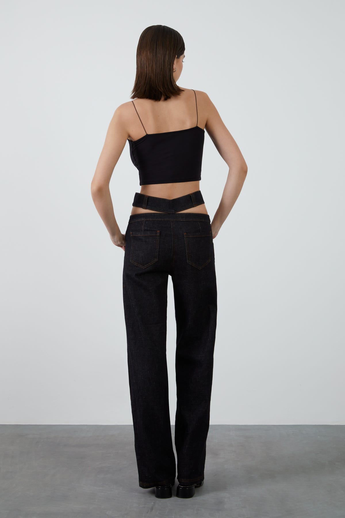 Kemer Detaylı Jean Pantolon