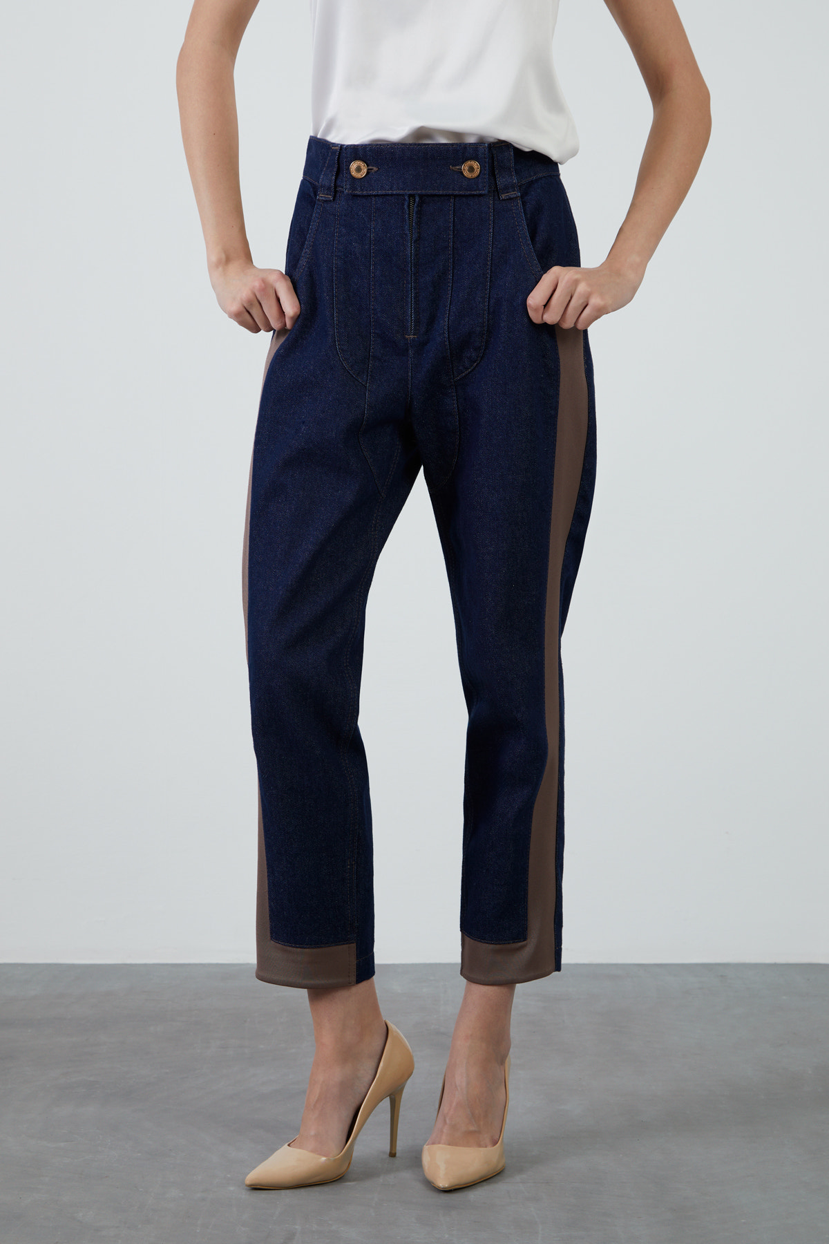 Garni Detaylı Jean Pantolon