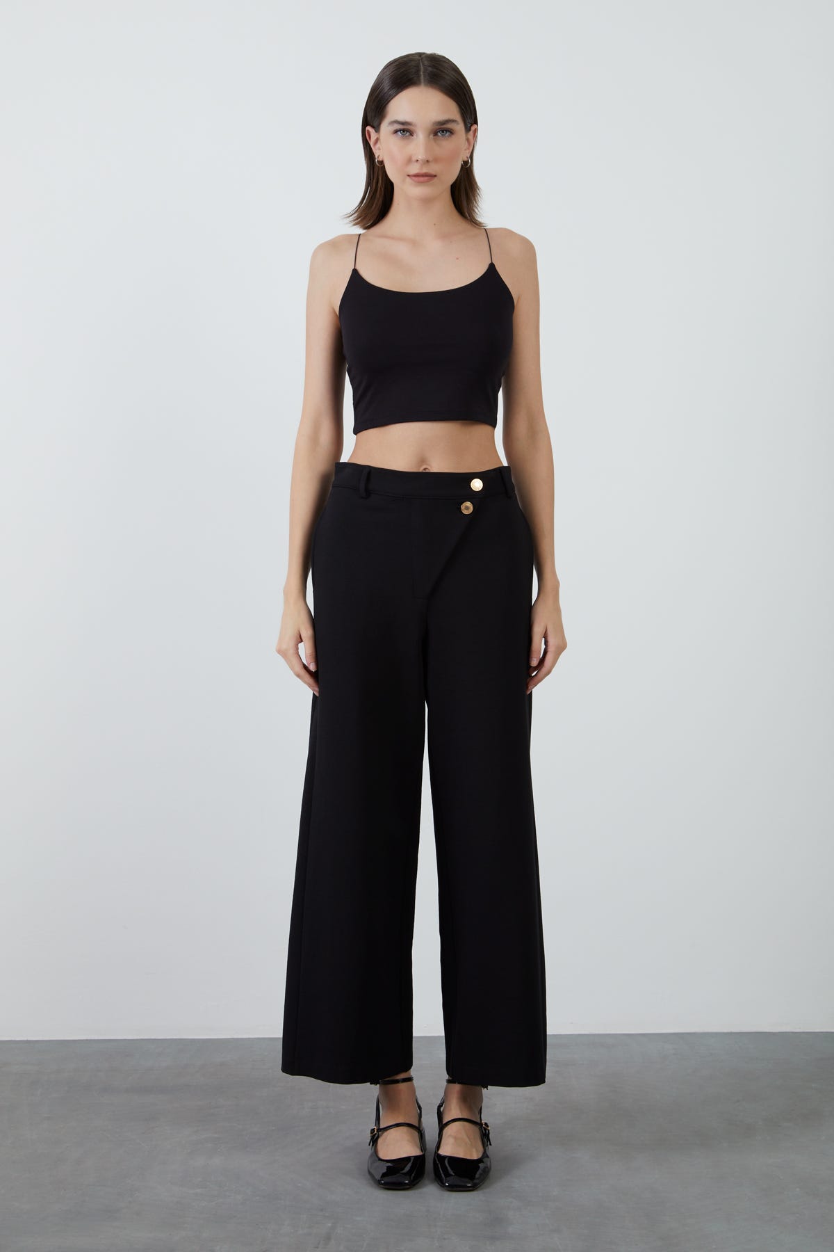 Asimetrik Detaylı Pantolon