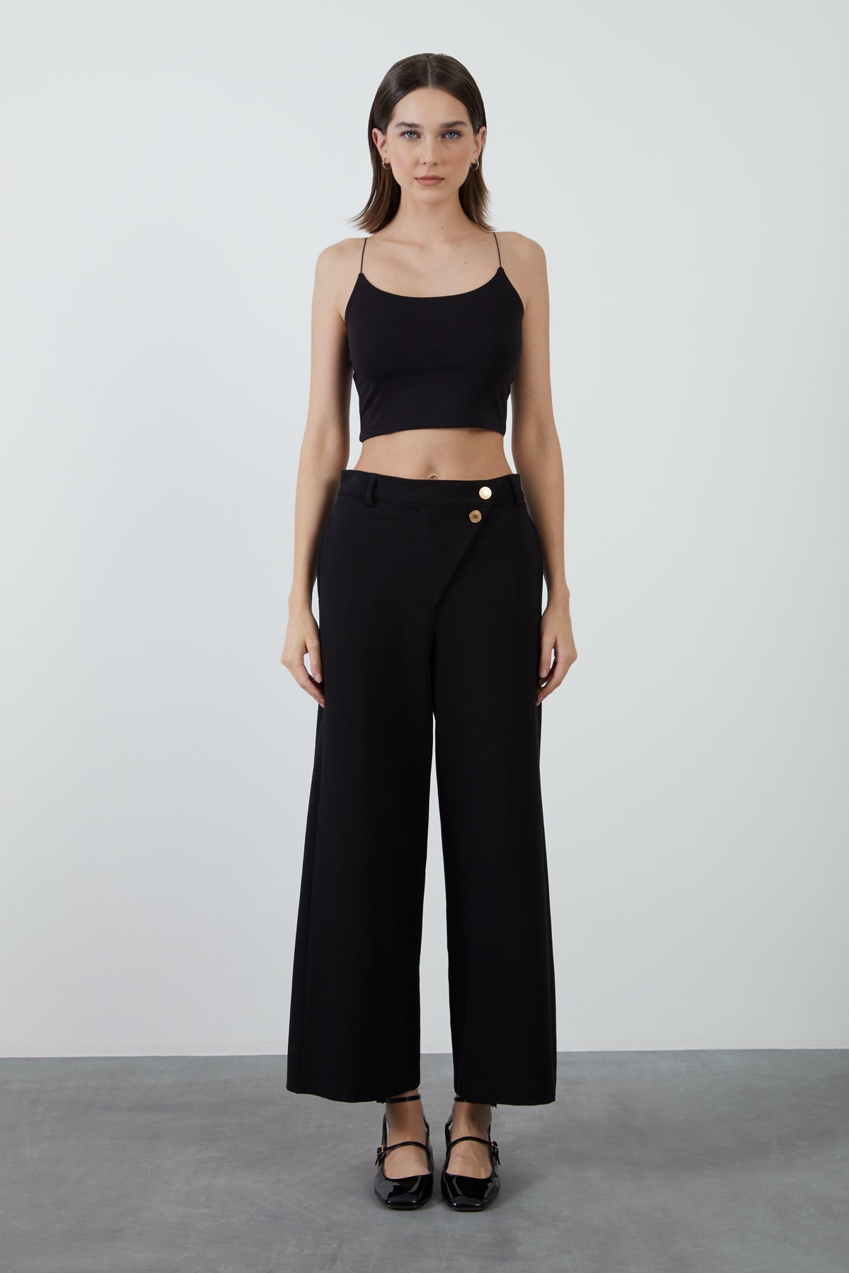 Asimetrik Detaylı Pantolon