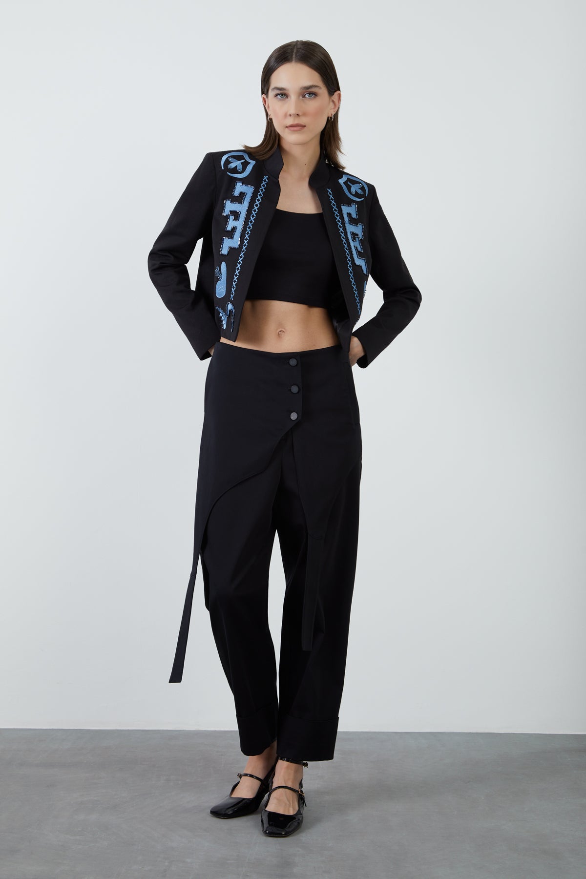 Nakış Detaylı İşlemeli Ceket