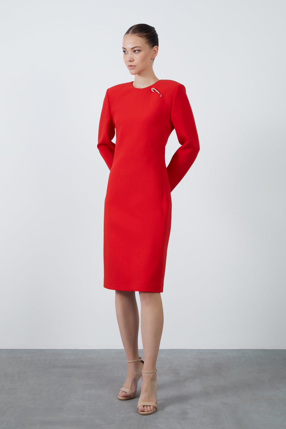 Uzun Kollu Cepli Midi Boy Kalem Elbise