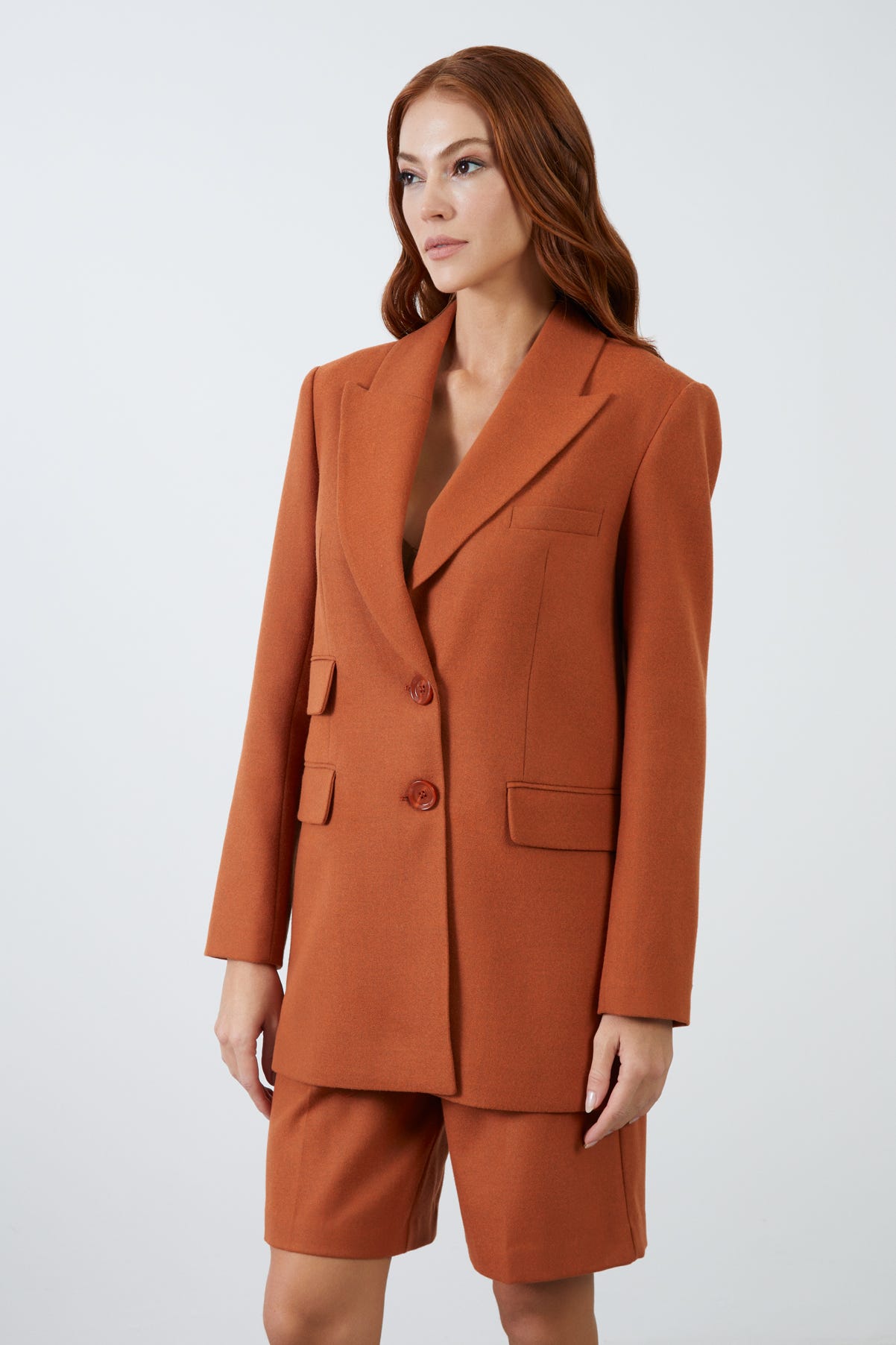 Şortlu Ve Bleazer Ceketli Takım