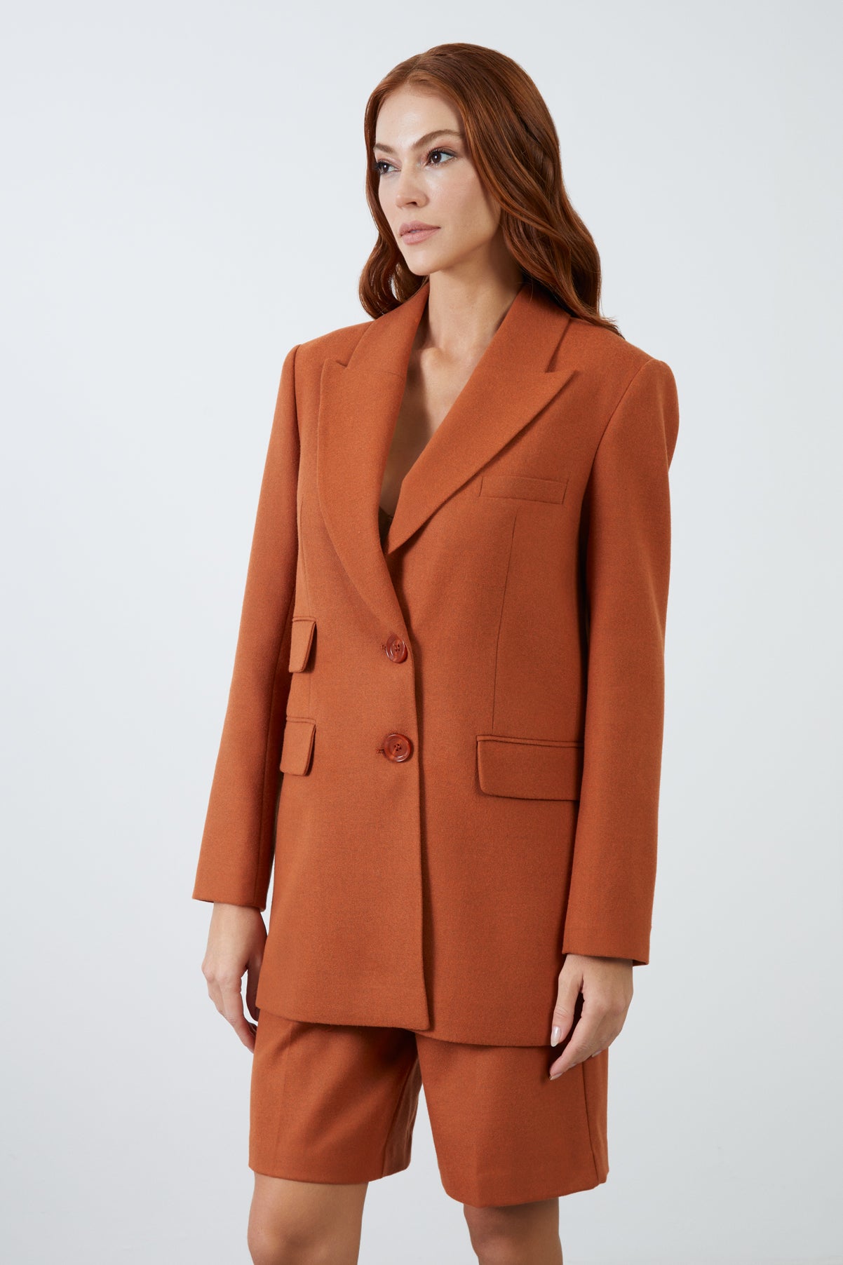 Şortlu Ve Bleazer Ceketli Takım