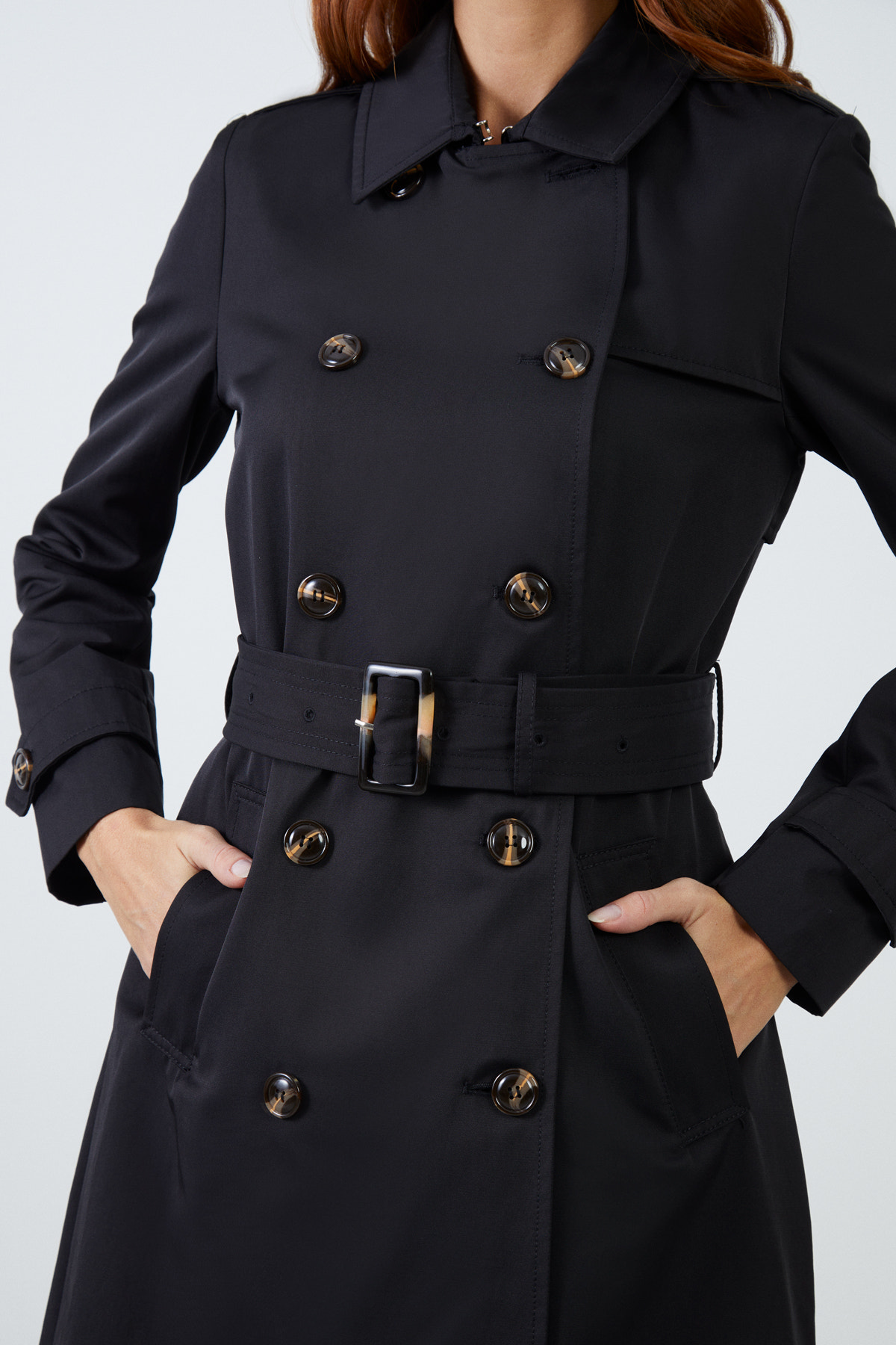 Arkası Yırtmaçlı Kemerli Pamuk Trençkot