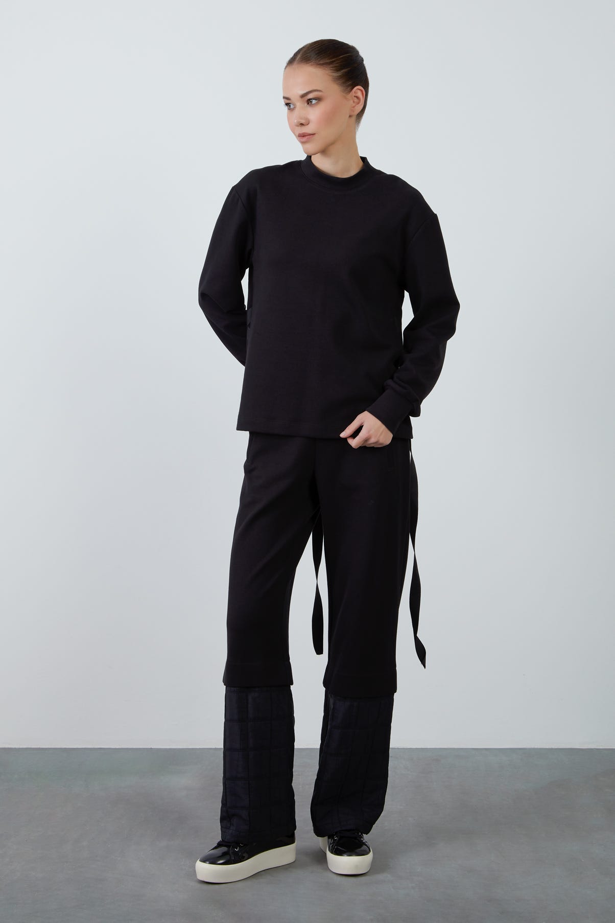 Bisiklet Yakalı Rahat Kesim Sweatshirt