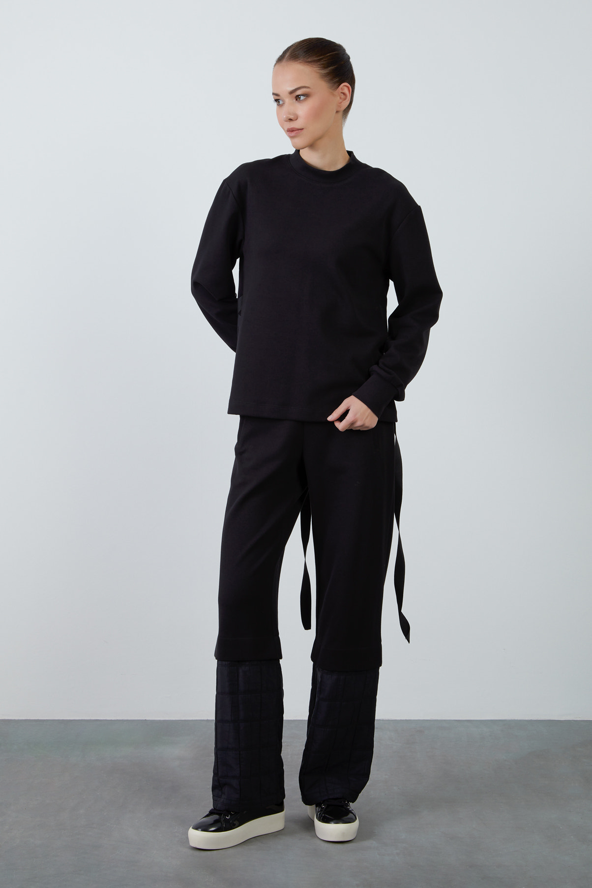 Bisiklet Yakalı Rahat Kesim Sweatshirt