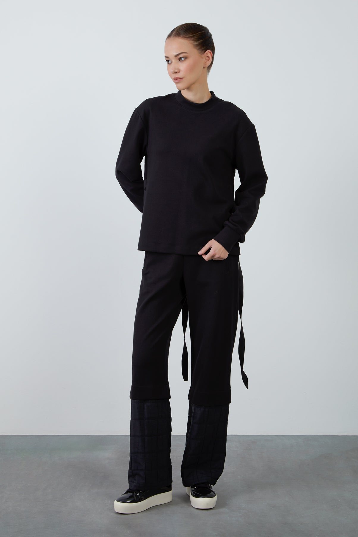 Bisiklet Yakalı Rahat Kesim Sweatshirt