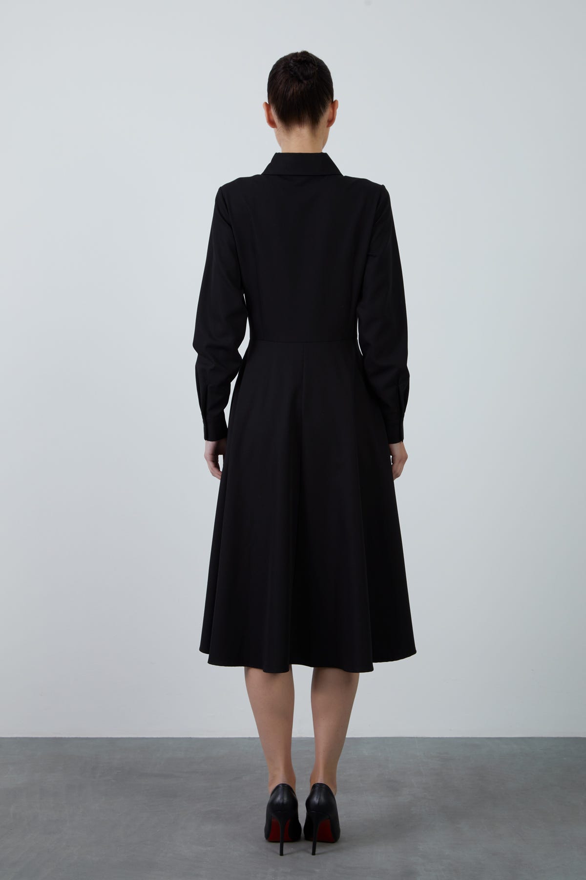 Dik Yaka Midi Boy Kloş Etekli Uzun Kollu Gömlek Elbise