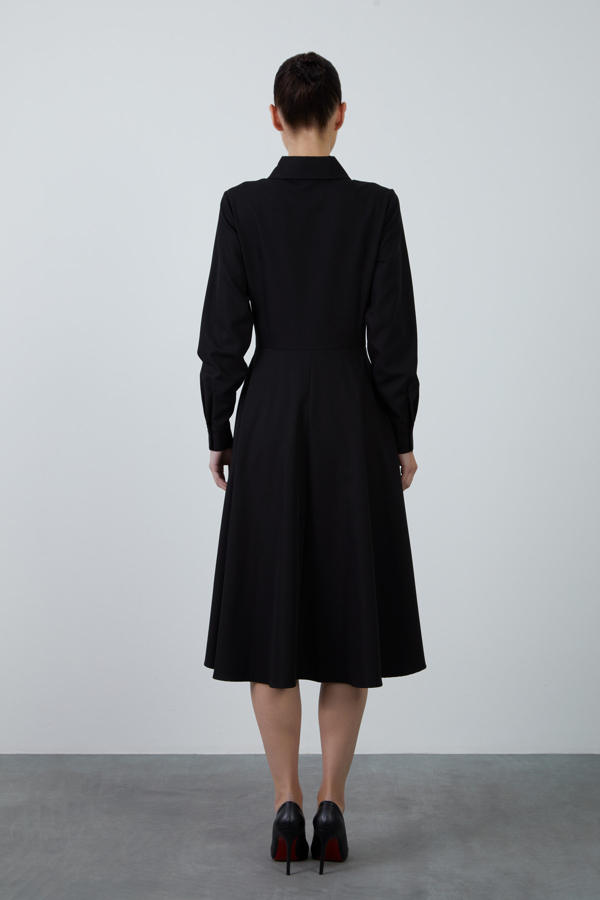 Dik Yaka Midi Boy Kloş Etekli Uzun Kollu Gömlek Elbise