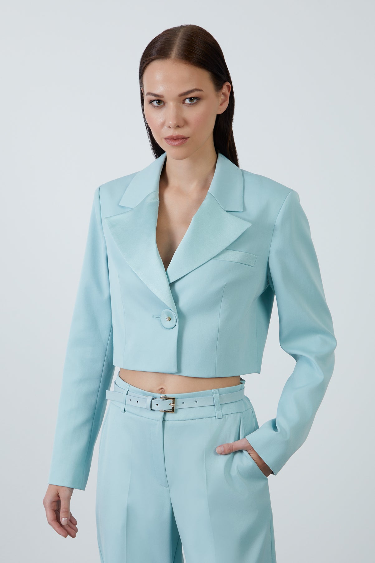 Crop Ceketli Pantolonlu Takım