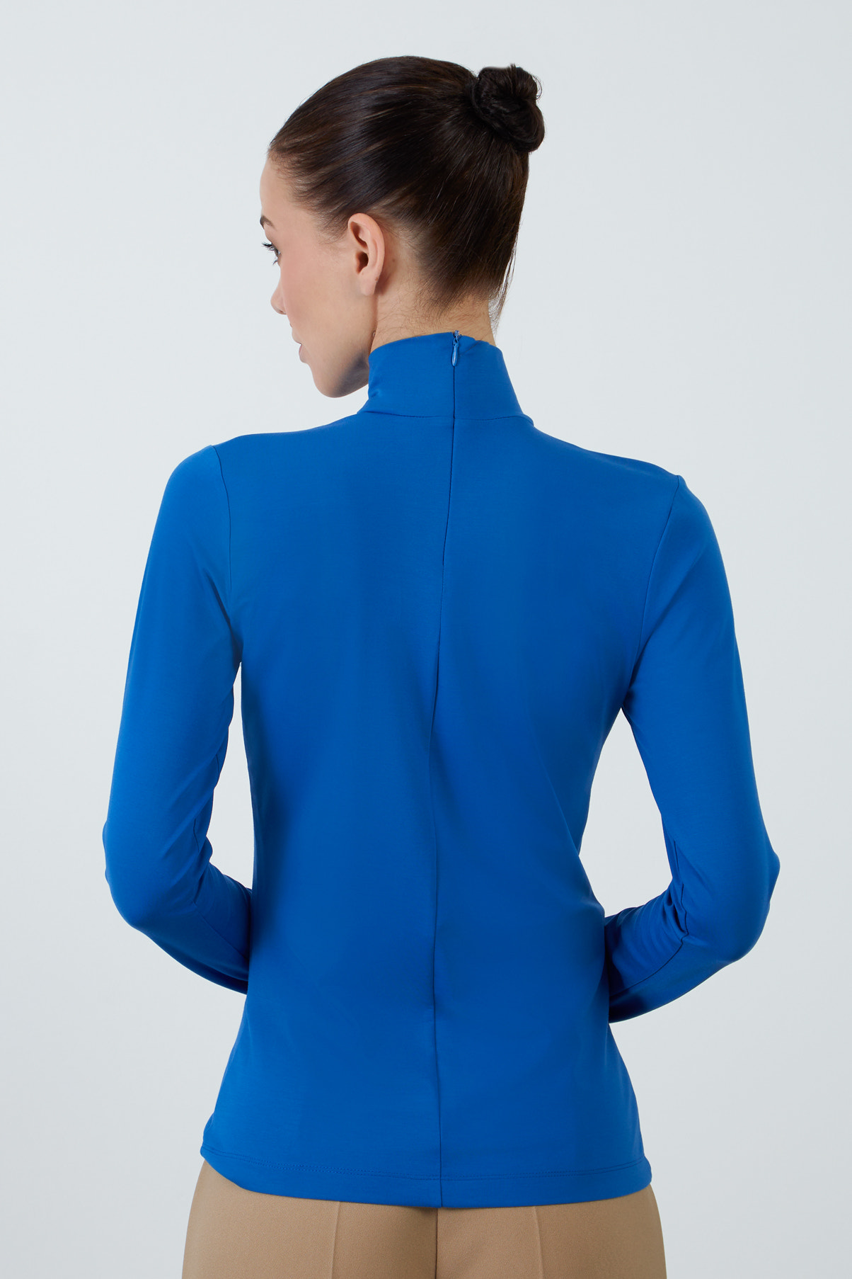 Arkası Fermuarlı Balıkçı Yaka Uzun Kollu Mavi Örme Bluz