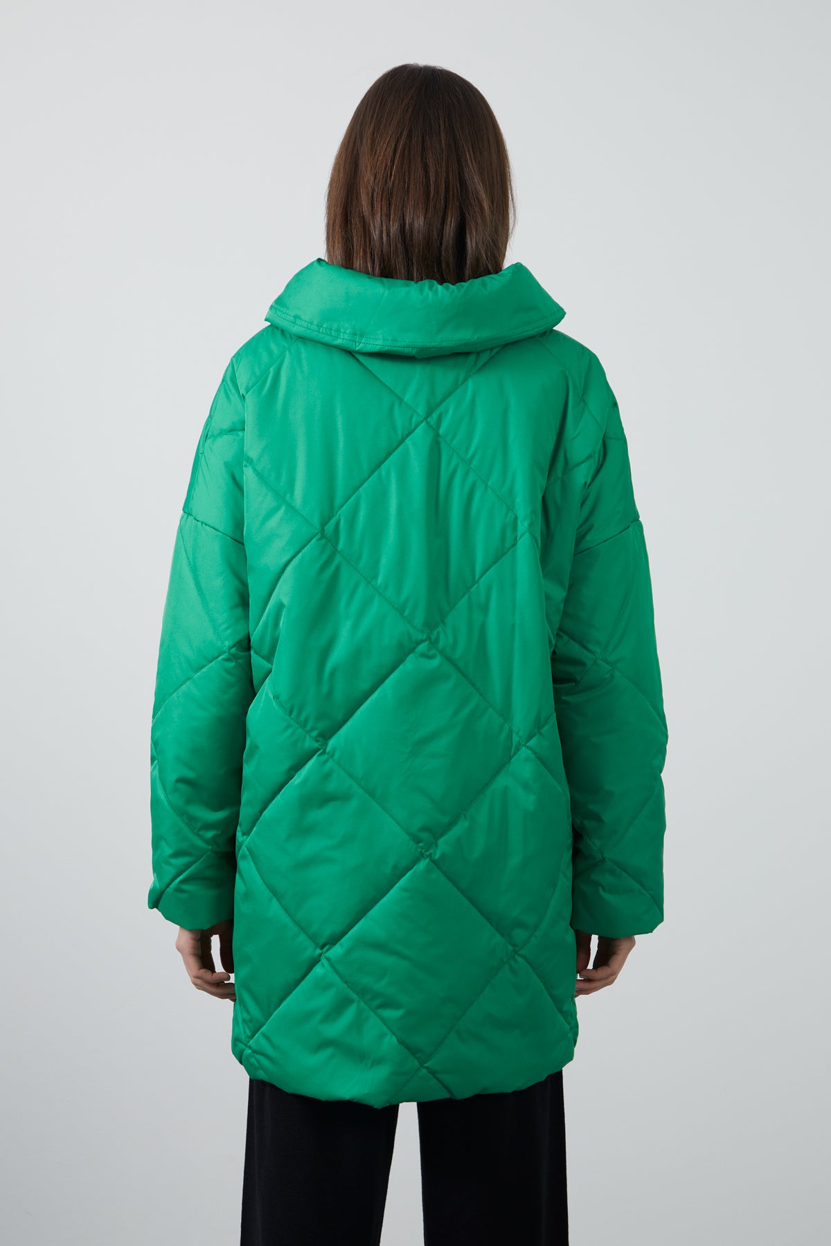 Gizli Kapüşon Detaylı İç Cepli Kaz Tüyü Mont