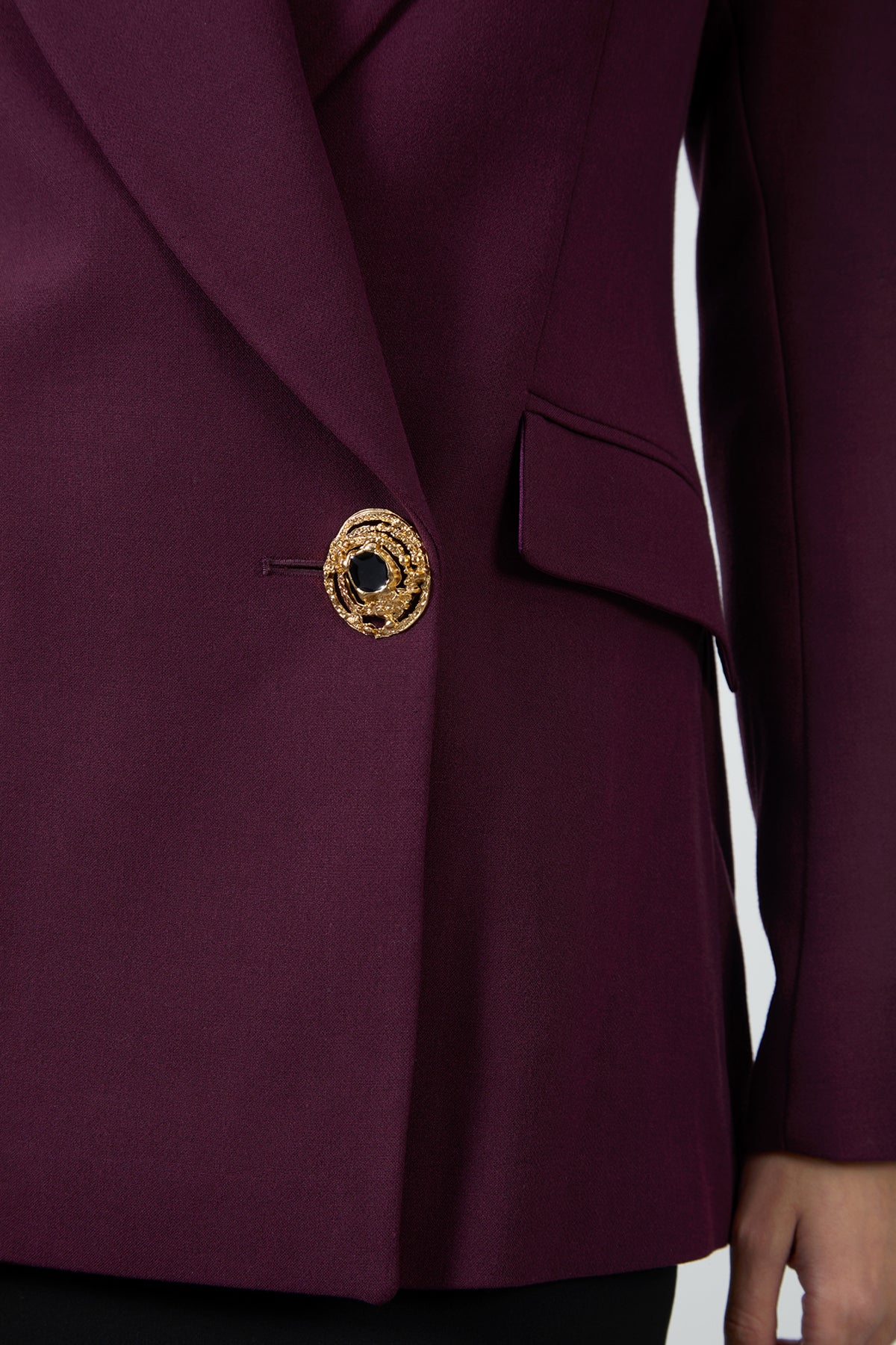 Gold Düğme Detaylı Mürdüm Ceket