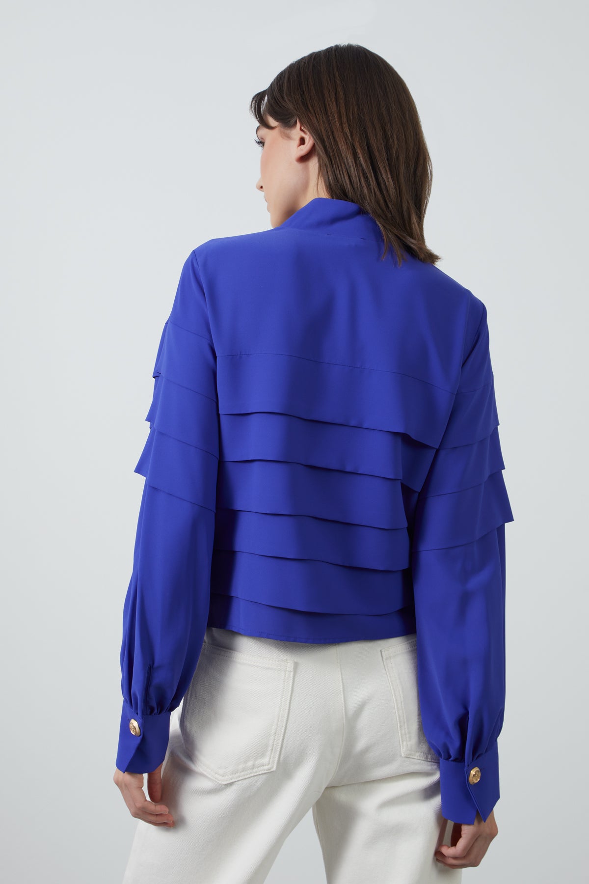 Omuzdan Düğme Detaylı Kat Kat Dik Yaka Bluz