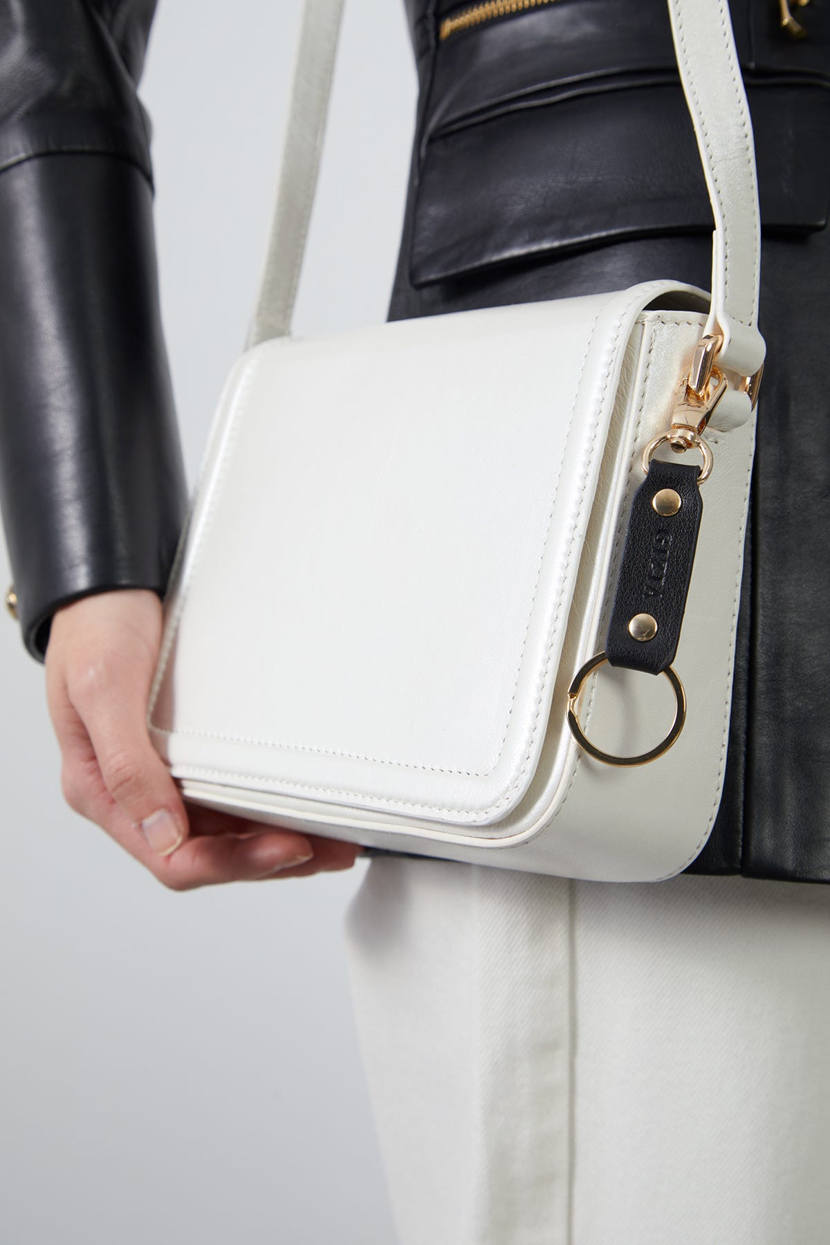 Ayarlanabilir Uzun Saplı Desenli Ekru Deri Çanta