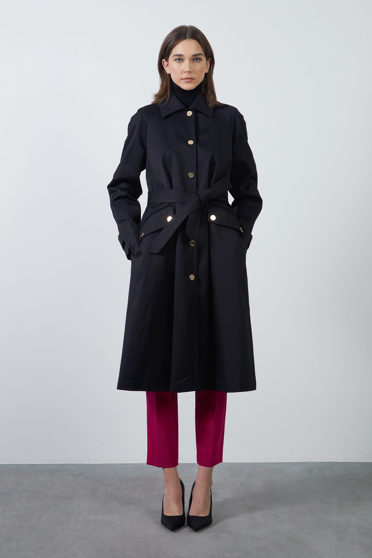 Gold Çıtçıt Kapama Seyyar Kuşaklı Siyah Trençkot