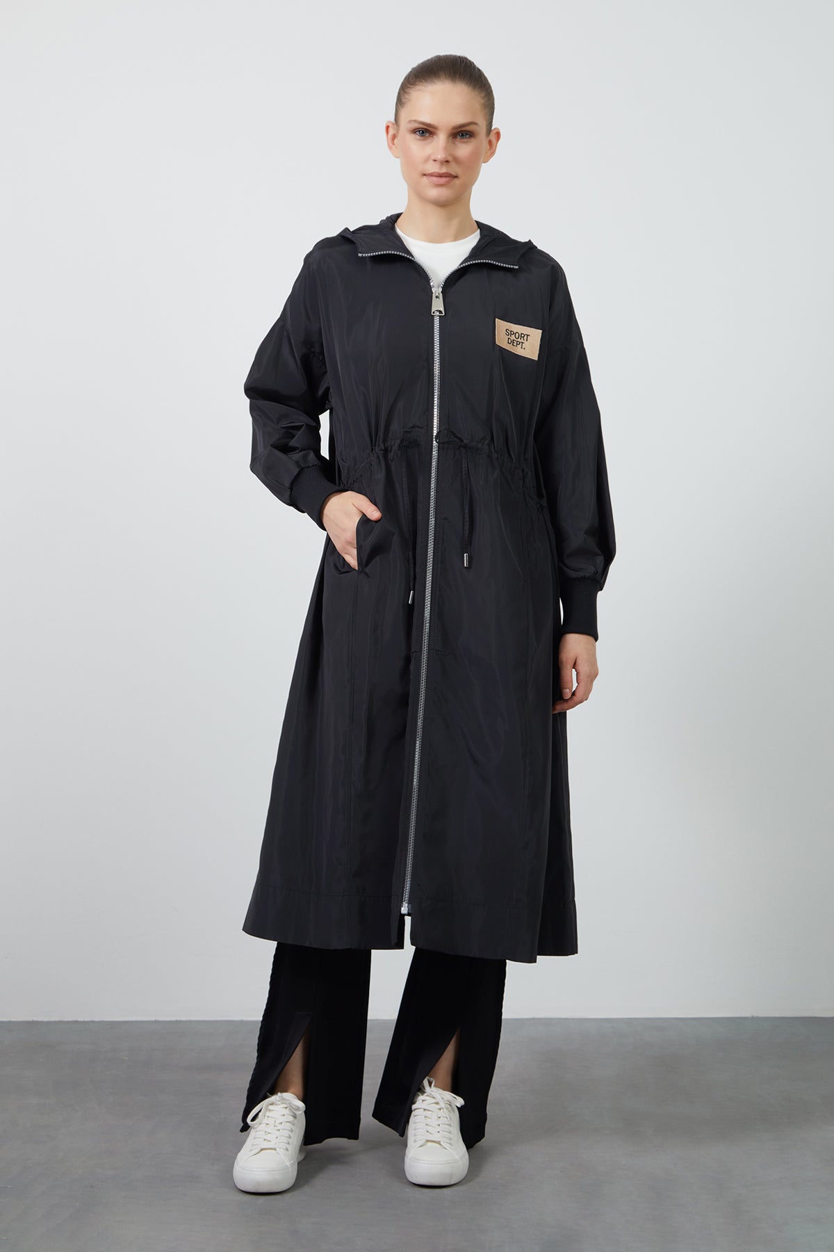 Nakış Detaylı Kolları Triko Manşetli Uzun Ceket