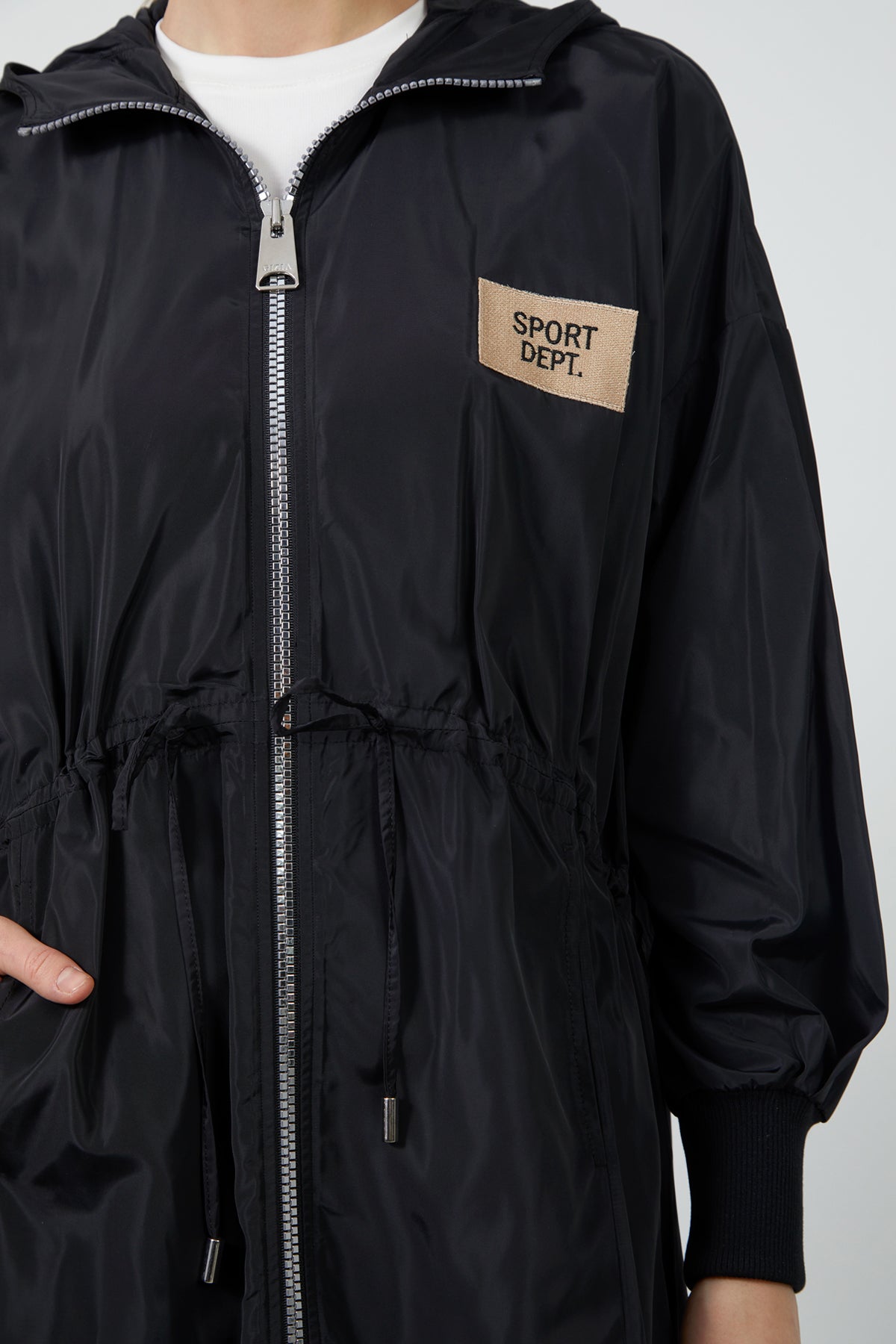 Nakış Detaylı Kolları Triko Manşetli Uzun Ceket