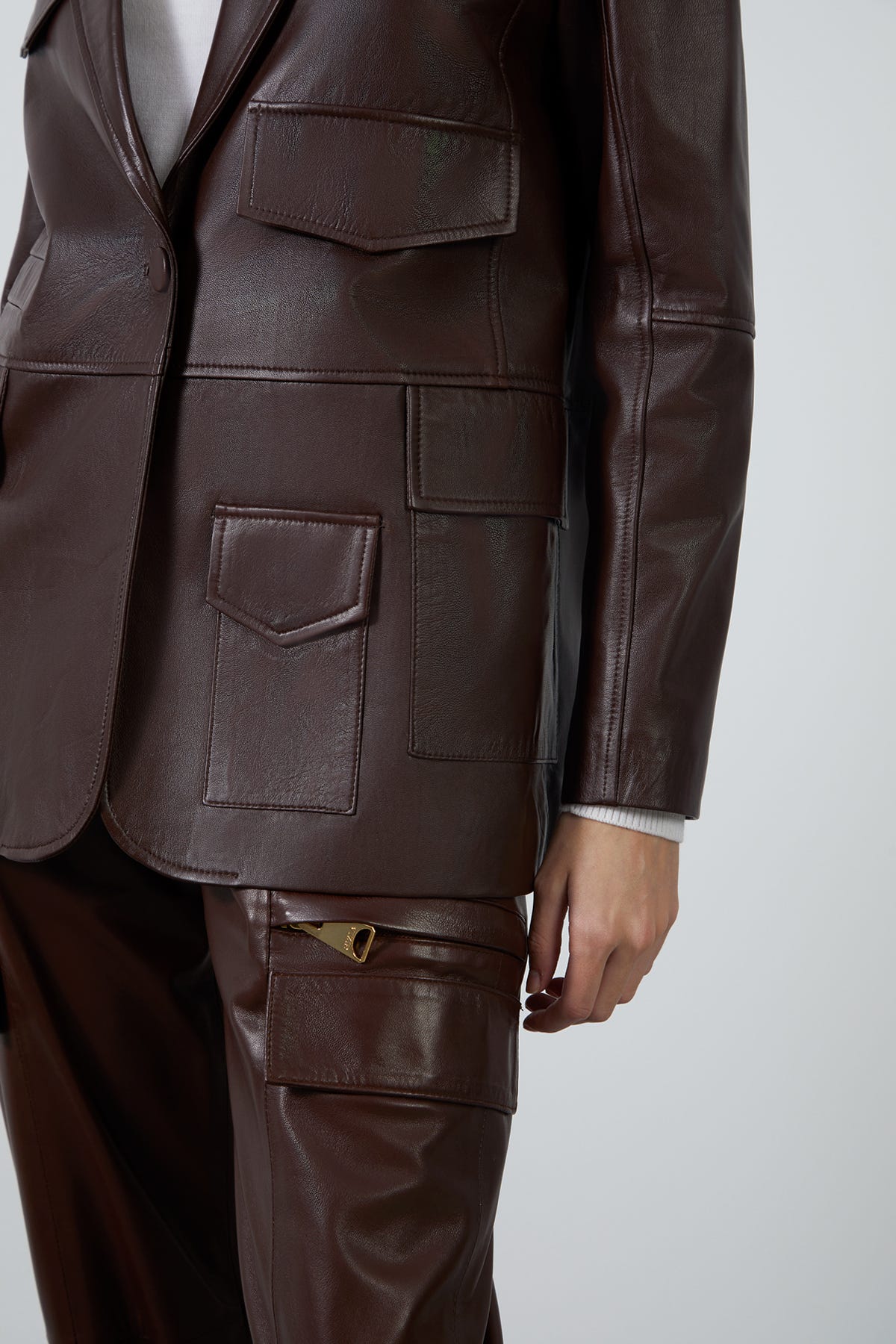 Kolu Toka Detaylı Çok Cepli Deri Ceket