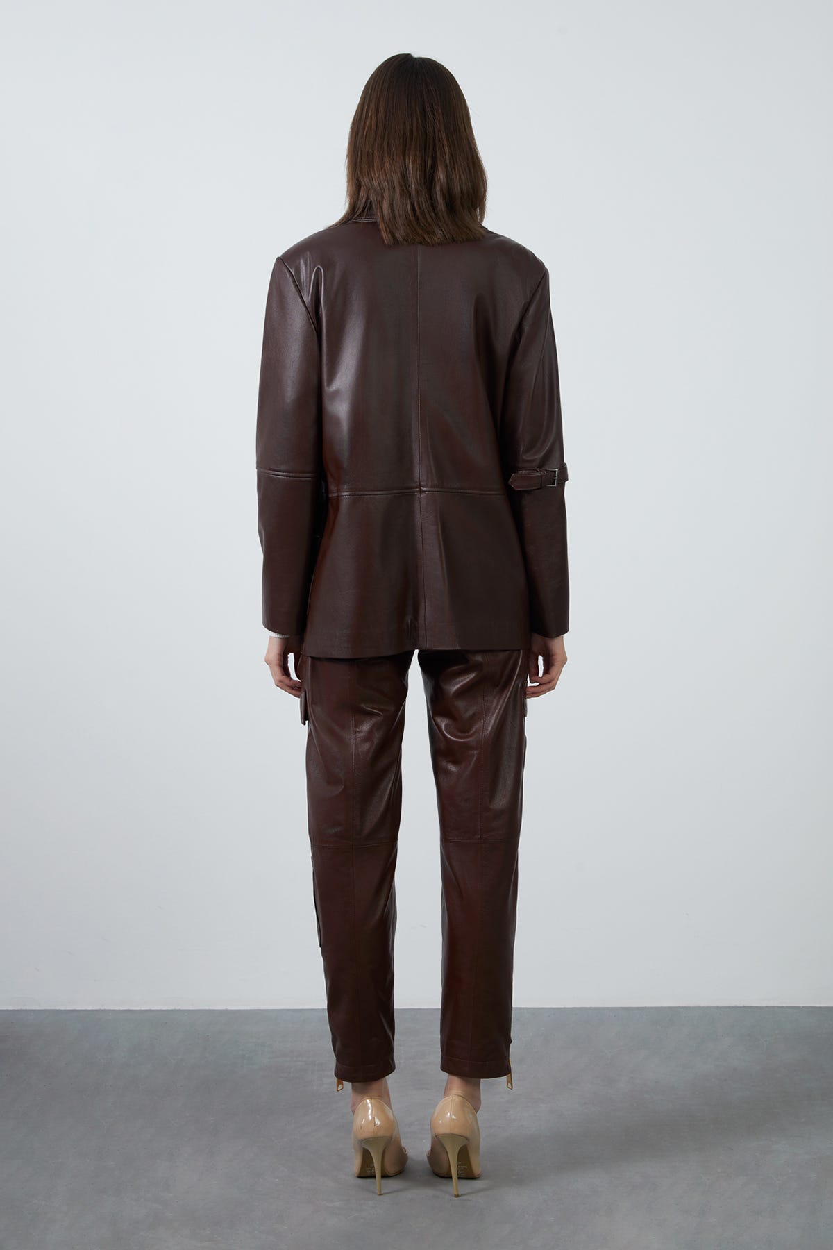 Kolu Toka Detaylı Çok Cepli Deri Ceket