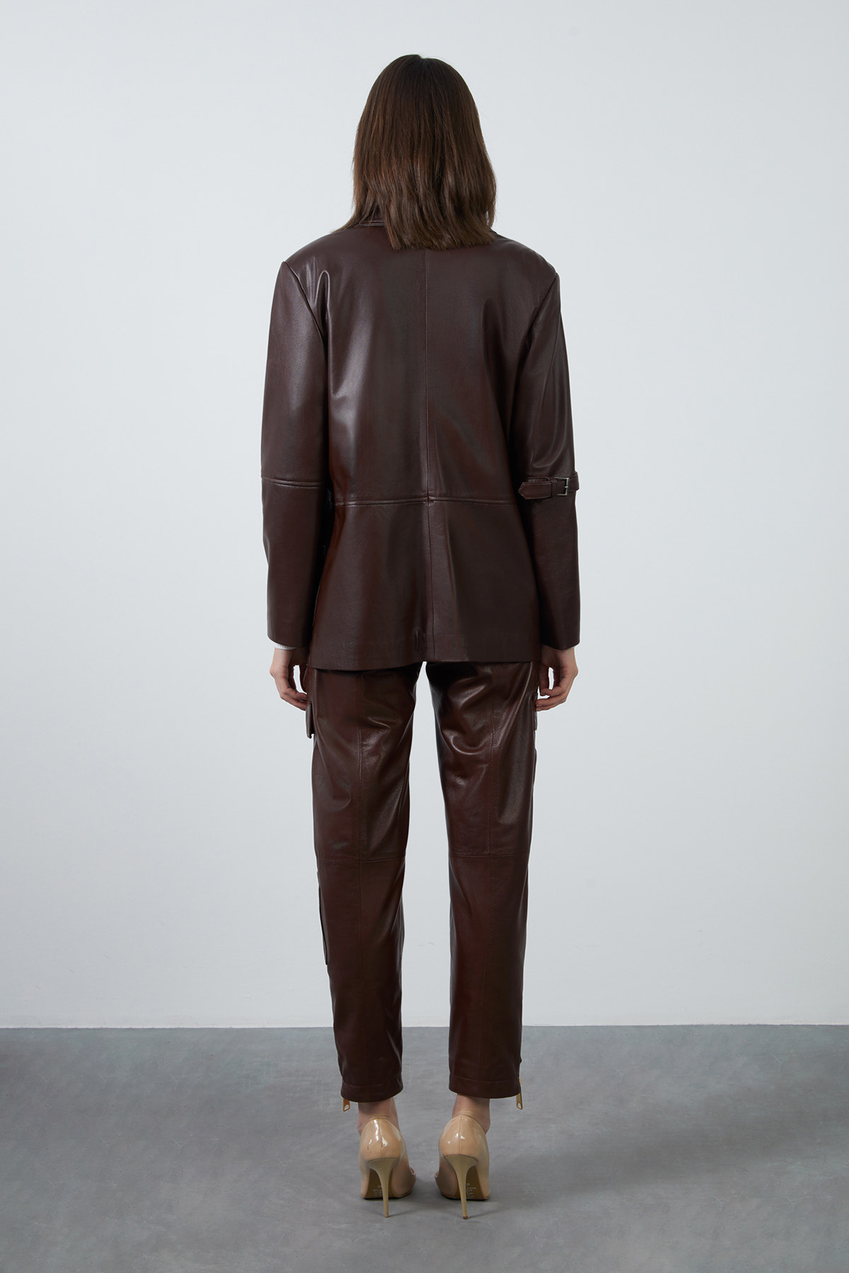 Kolu Toka Detaylı Çok Cepli Deri Ceket