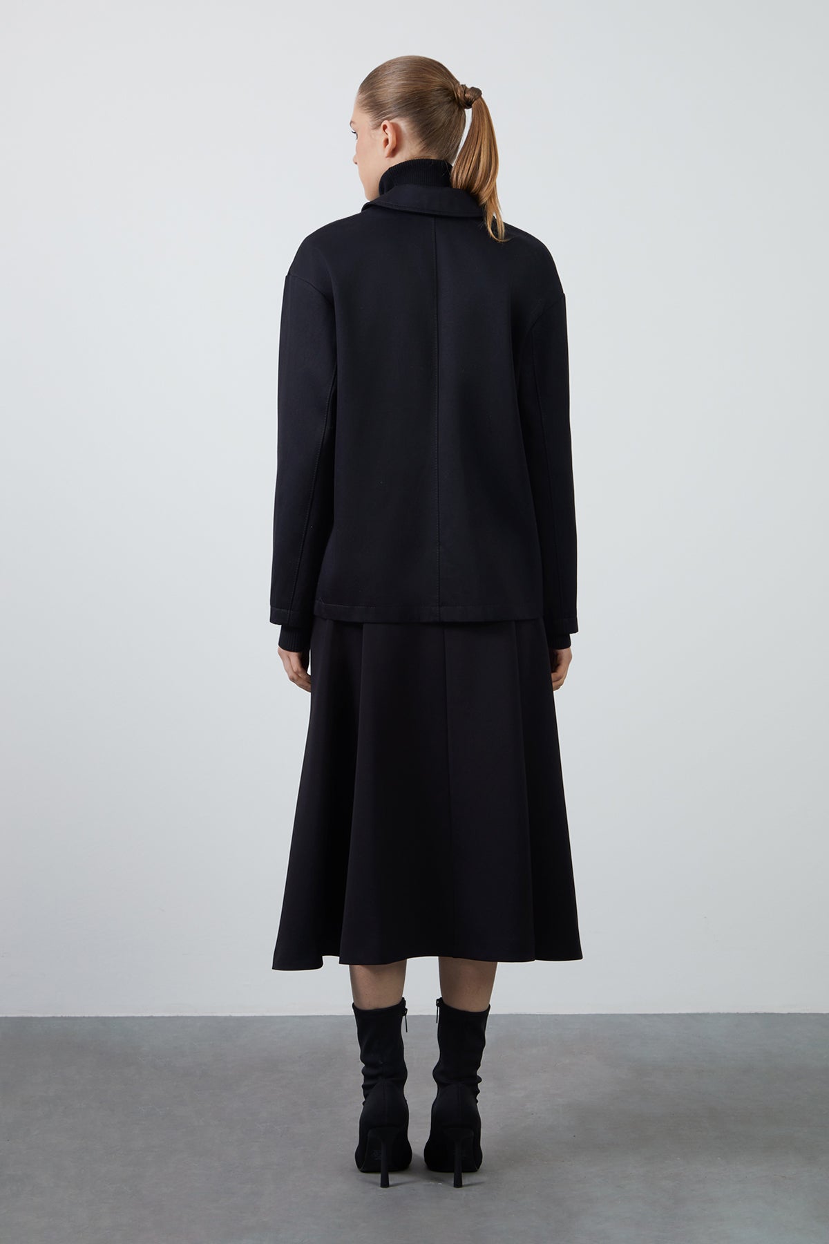 İşleme Detaylı Blazer Ceket