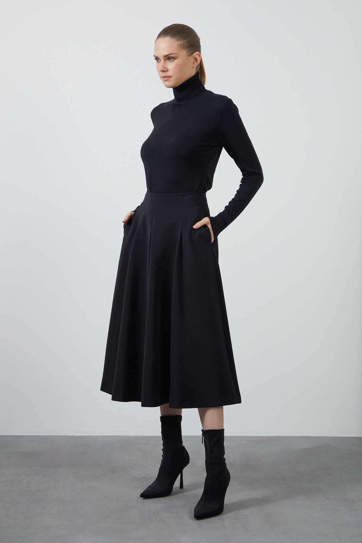 Yüksek Bel Mercan Kloş Etek