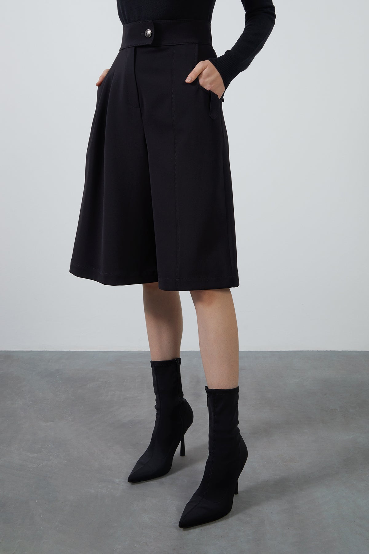 Yüksek Bel Mercan Bermuda Şort