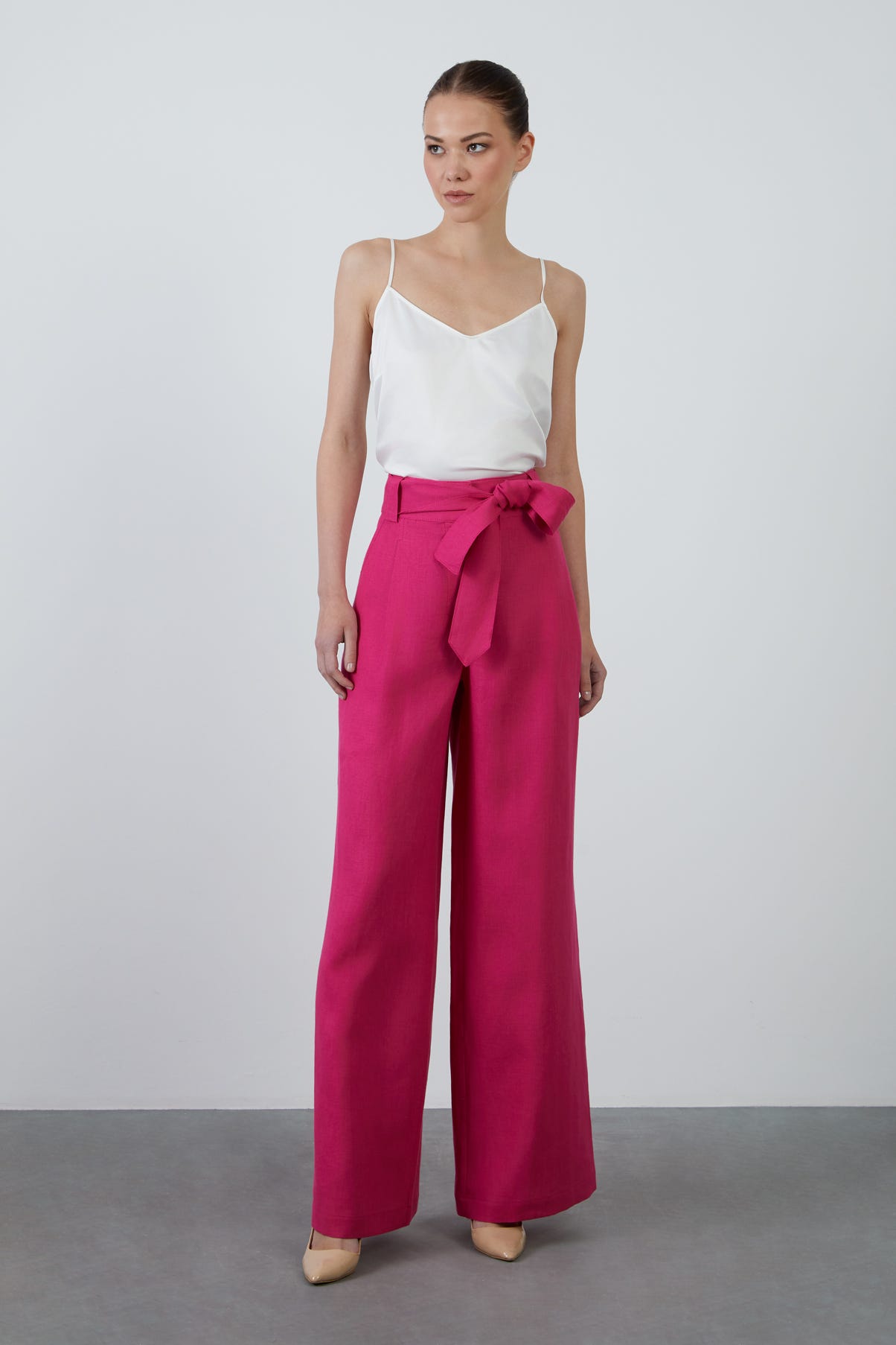 Seyyar Kuşaklı Bol Paça Keten Pantolon