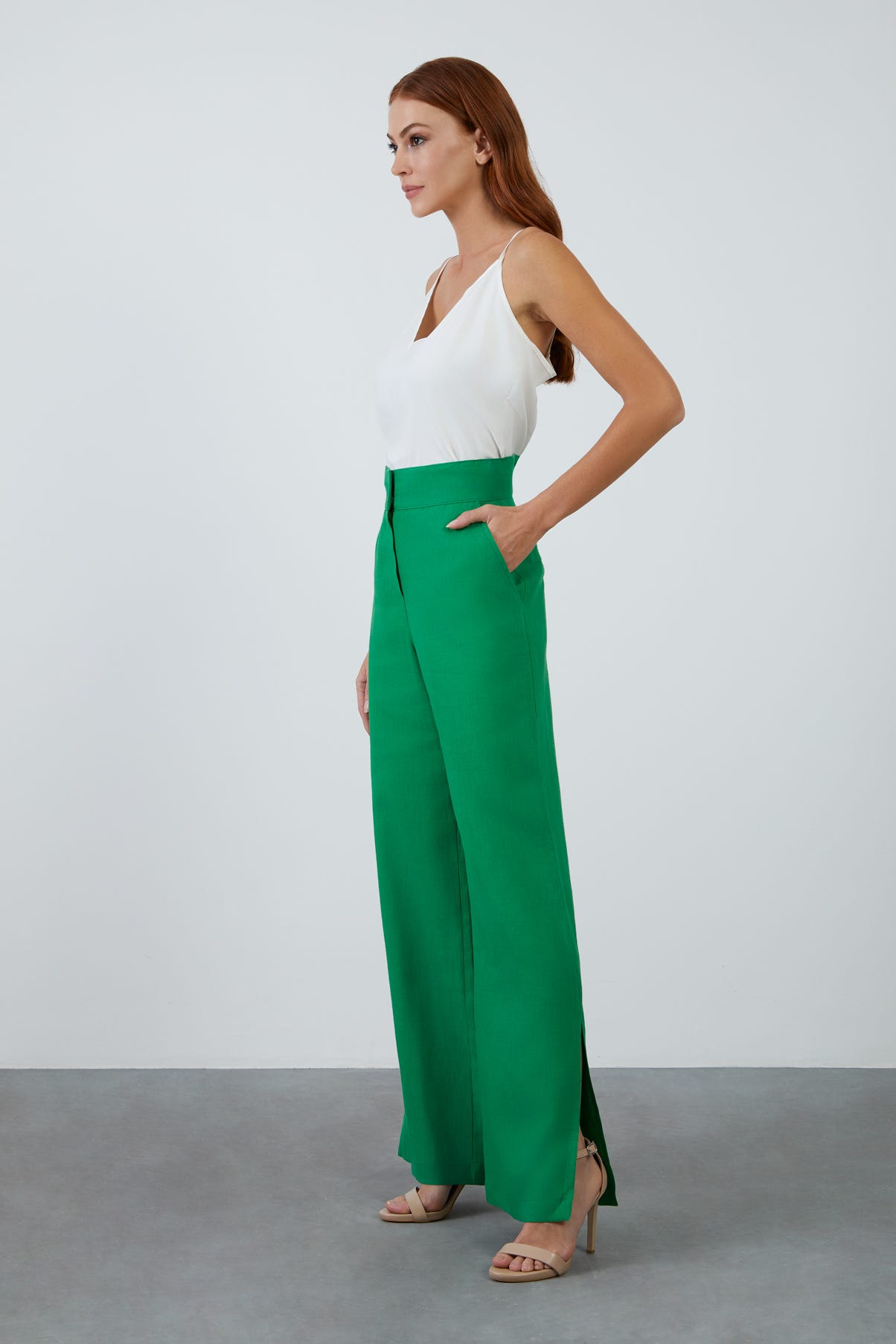 Kuşak Detaylı Bol Paça Keten Pantolon