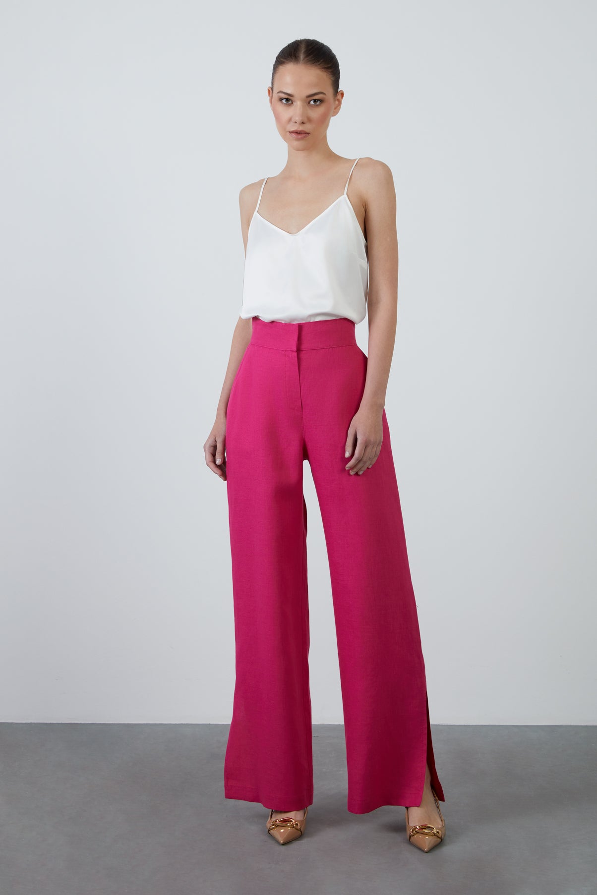 Kuşak Detaylı Bol Paça Keten Pantolon