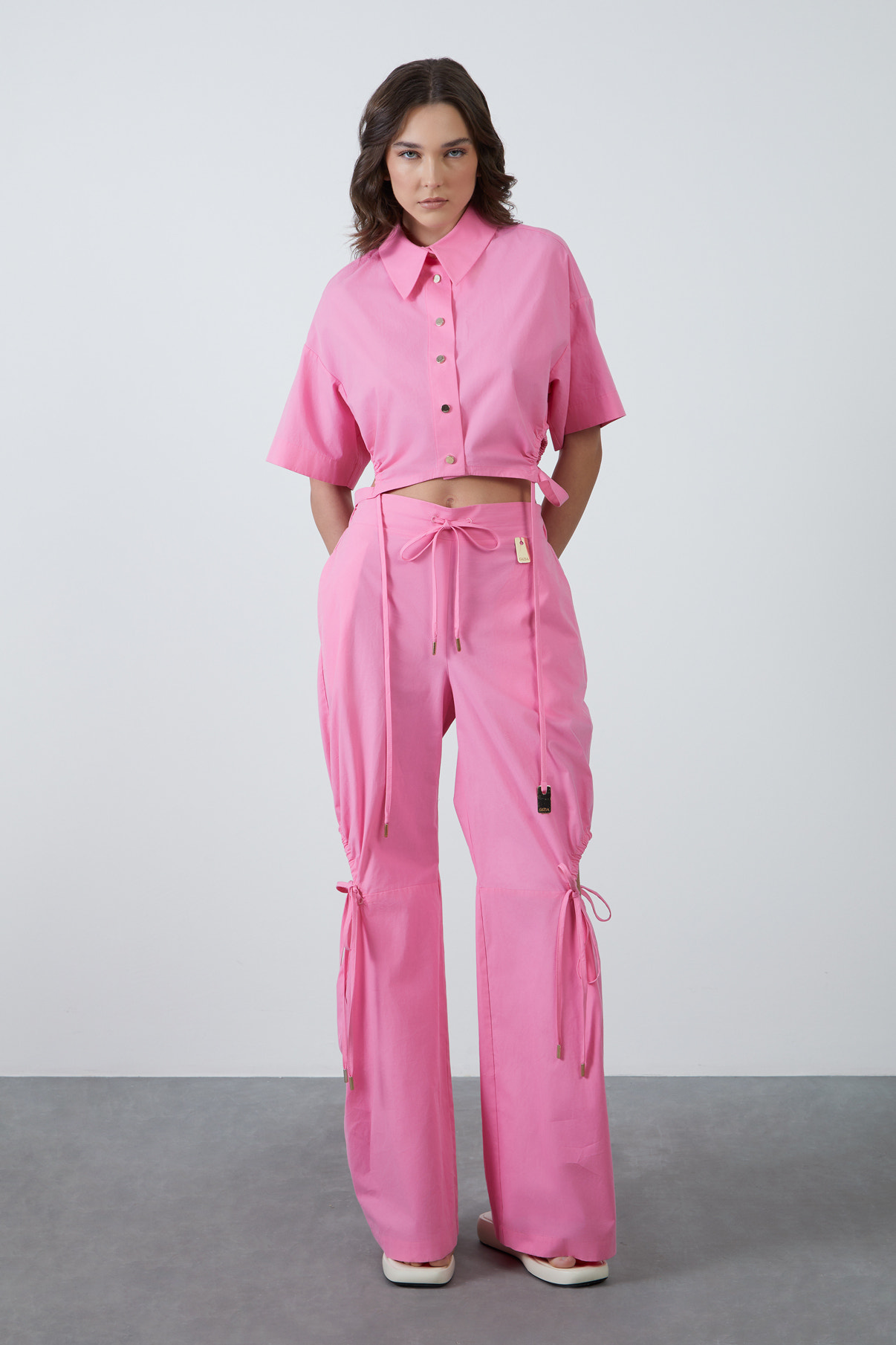 Pencere Detaylı Bol Paça Pantolon