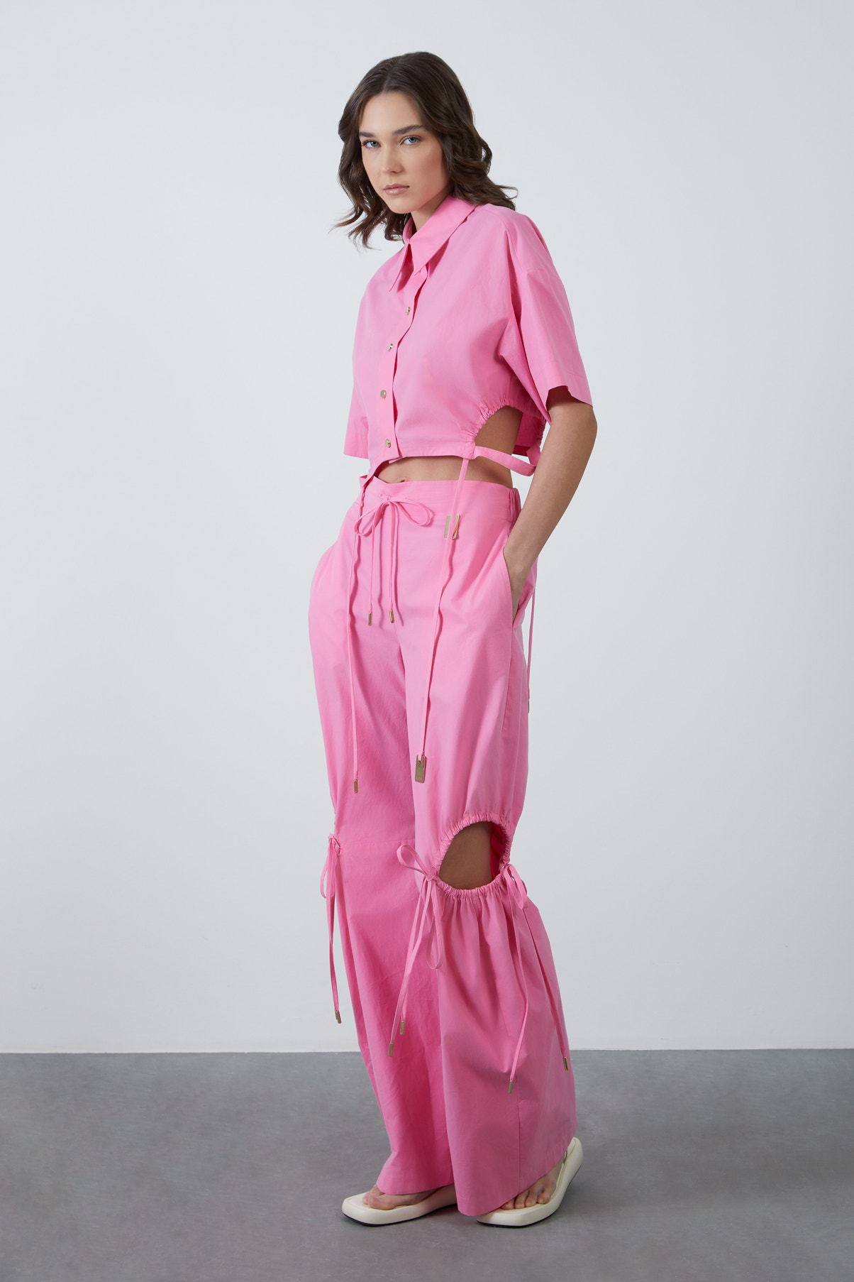 Pencere Detaylı Bol Paça Pantolon