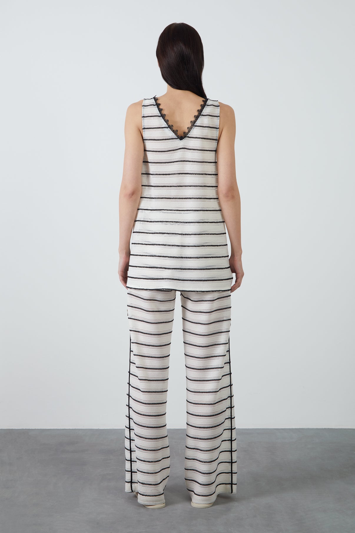 Dantel Detaylı Çizgili Bluz