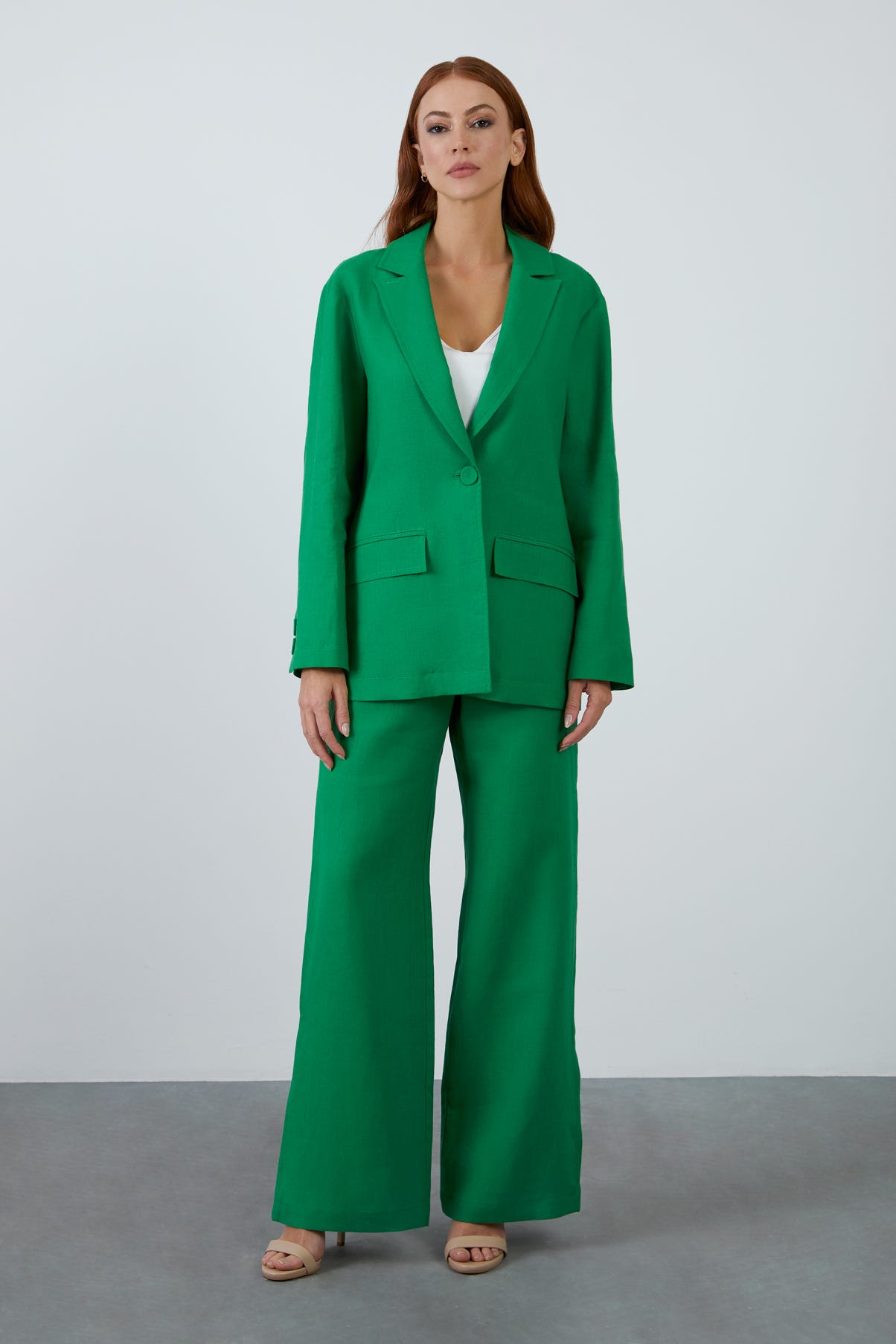 Arkadan Yırtmaçlı Uzun Kollu Koyu Keten Ceket