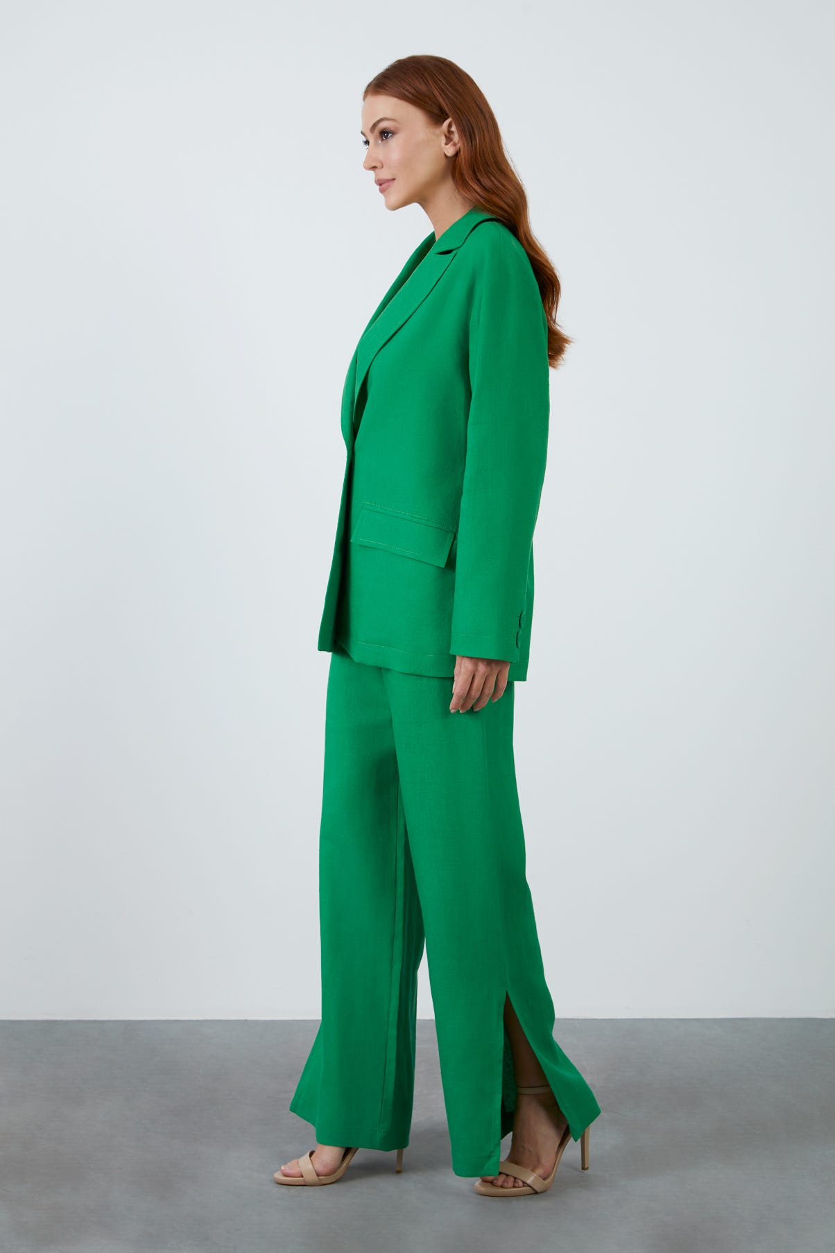 Arkadan Yırtmaçlı Uzun Kollu Koyu Keten Ceket