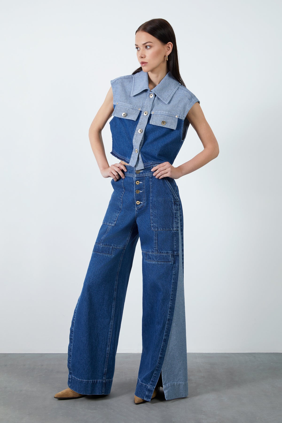 Etiket Detaylı Parçalı Jean Pantolon