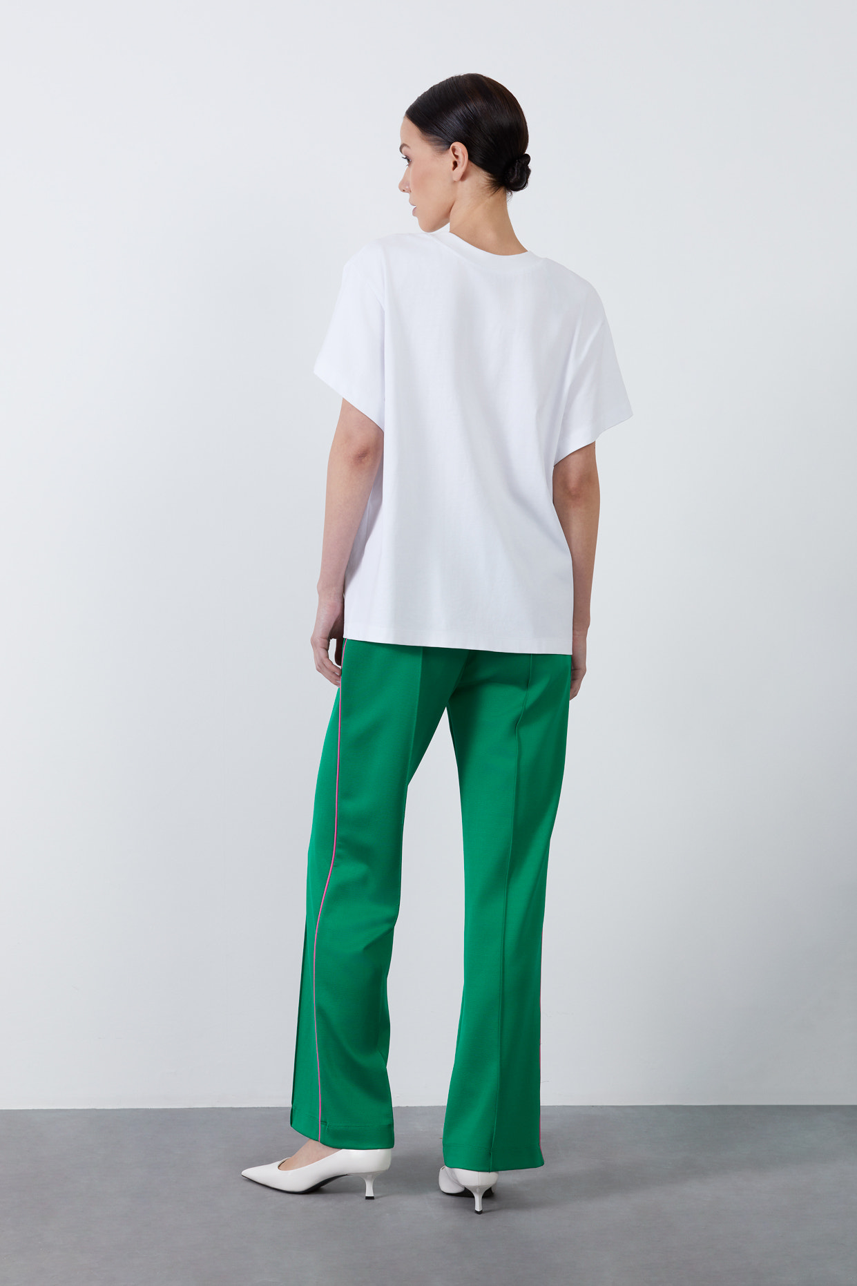 Nakış Detaylı Bisiklet Yaka T-shirt