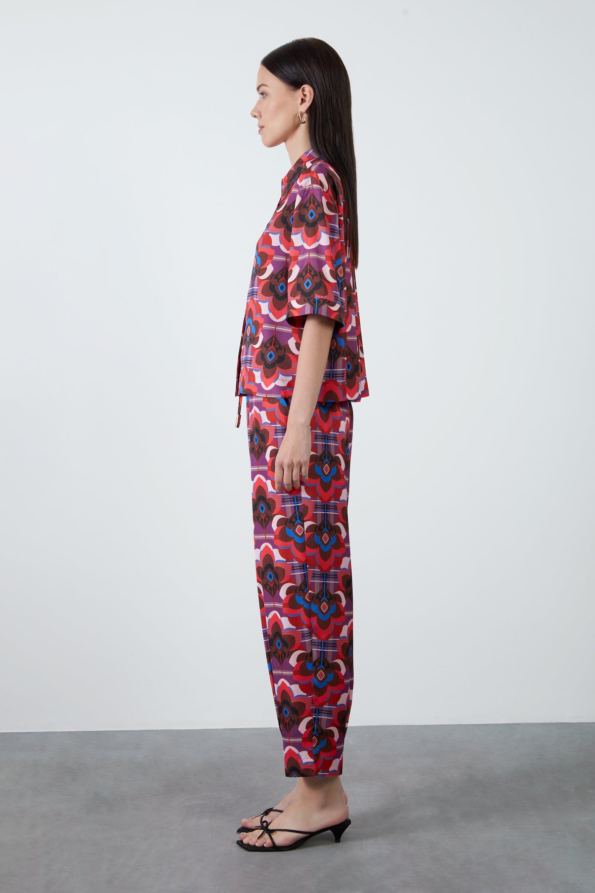 Kısa Kol Desenli Gömlek