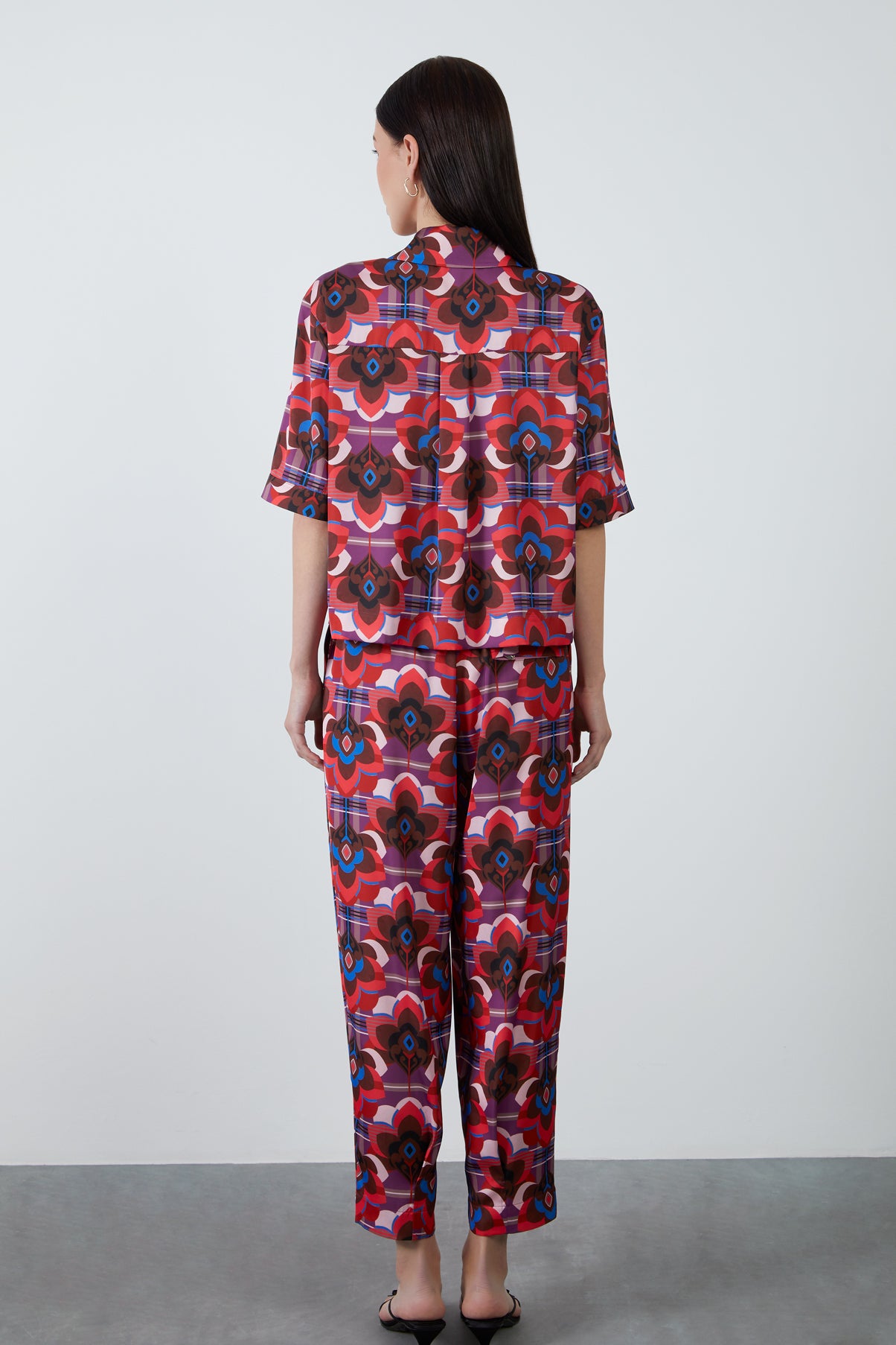 Kısa Kol Desenli Gömlek