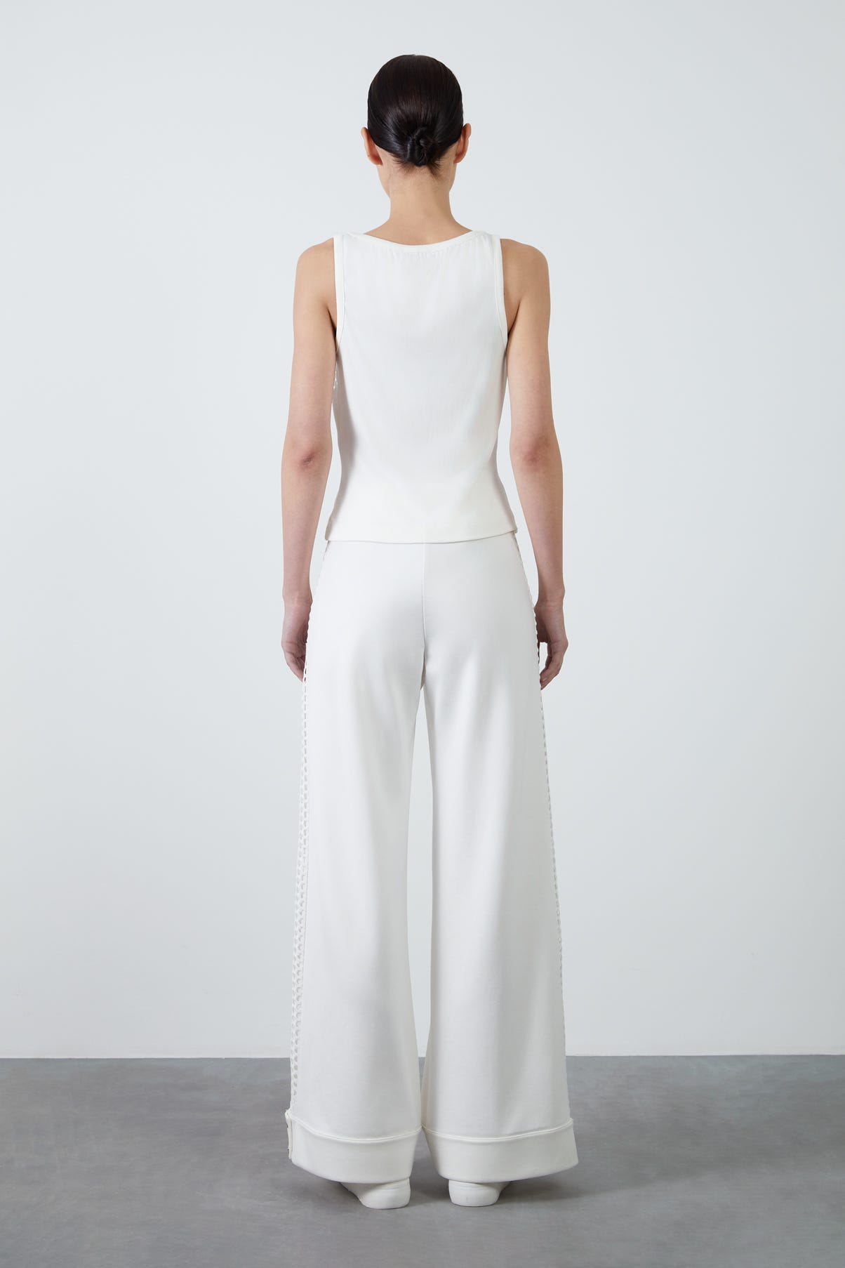 File Detaylı Askılı Bluz